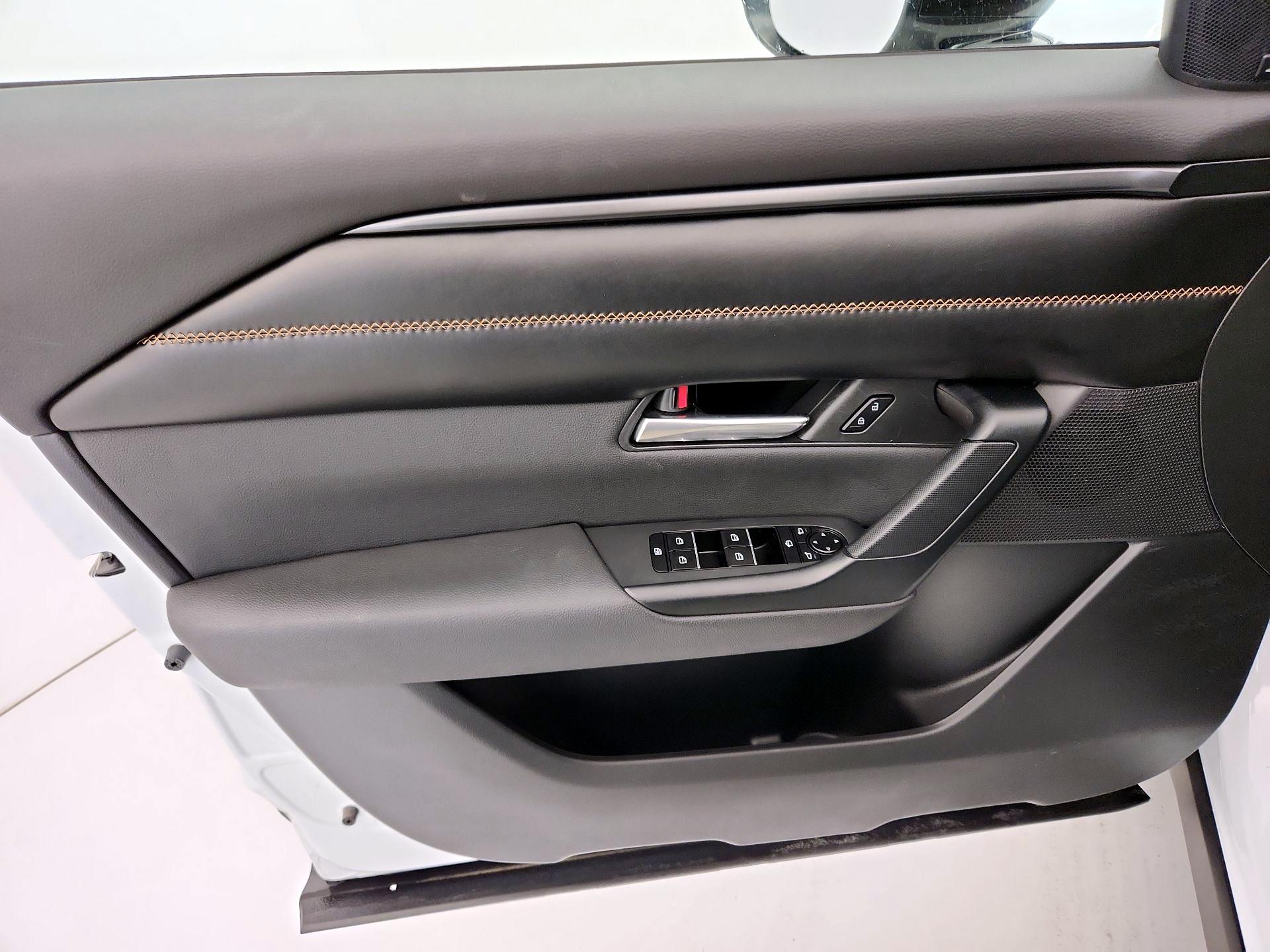 Thumbnail: 2025 Mazda CX-50 - 12