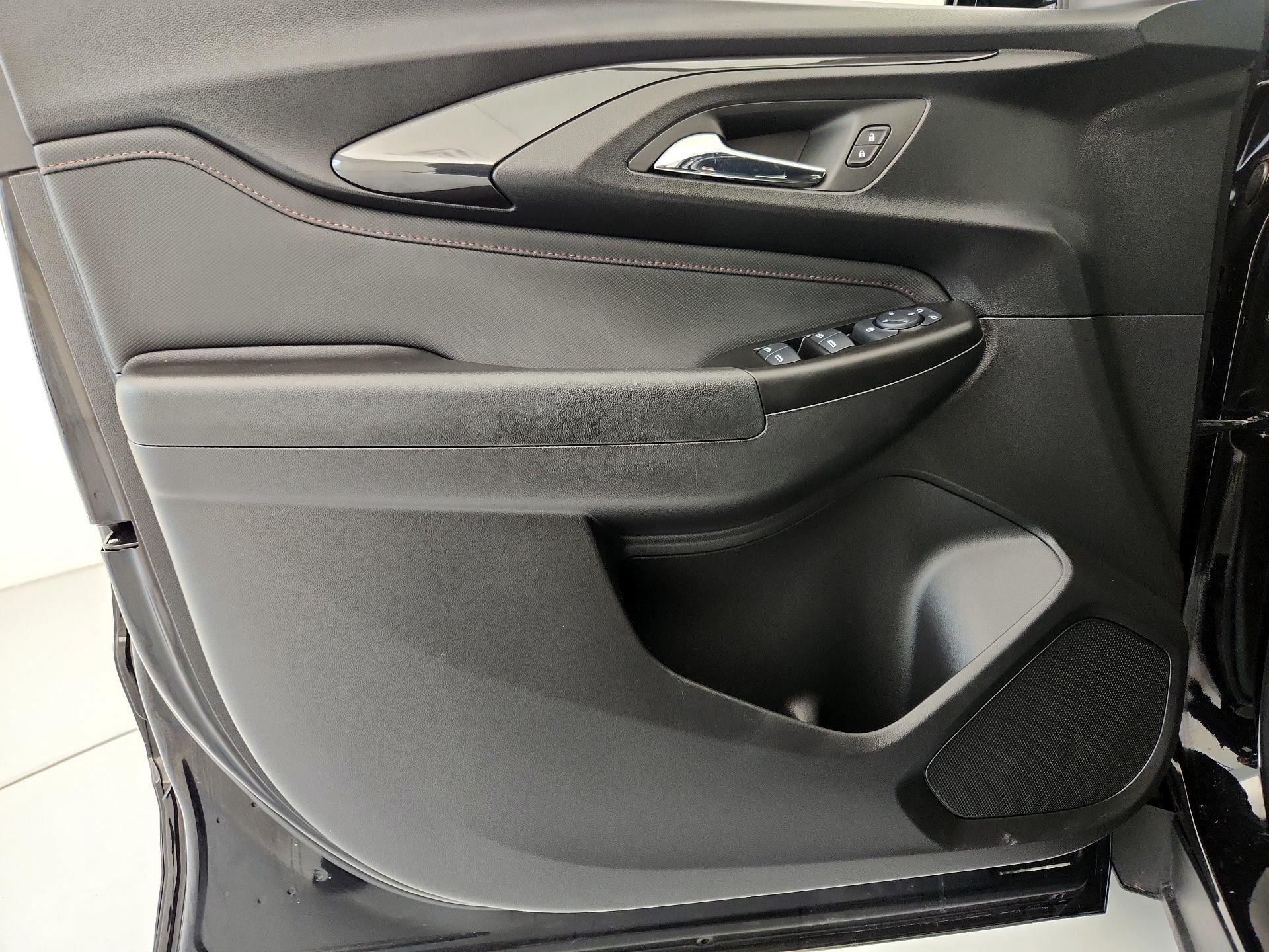 Thumbnail: 2023 Chevrolet TrailBlazer - 12