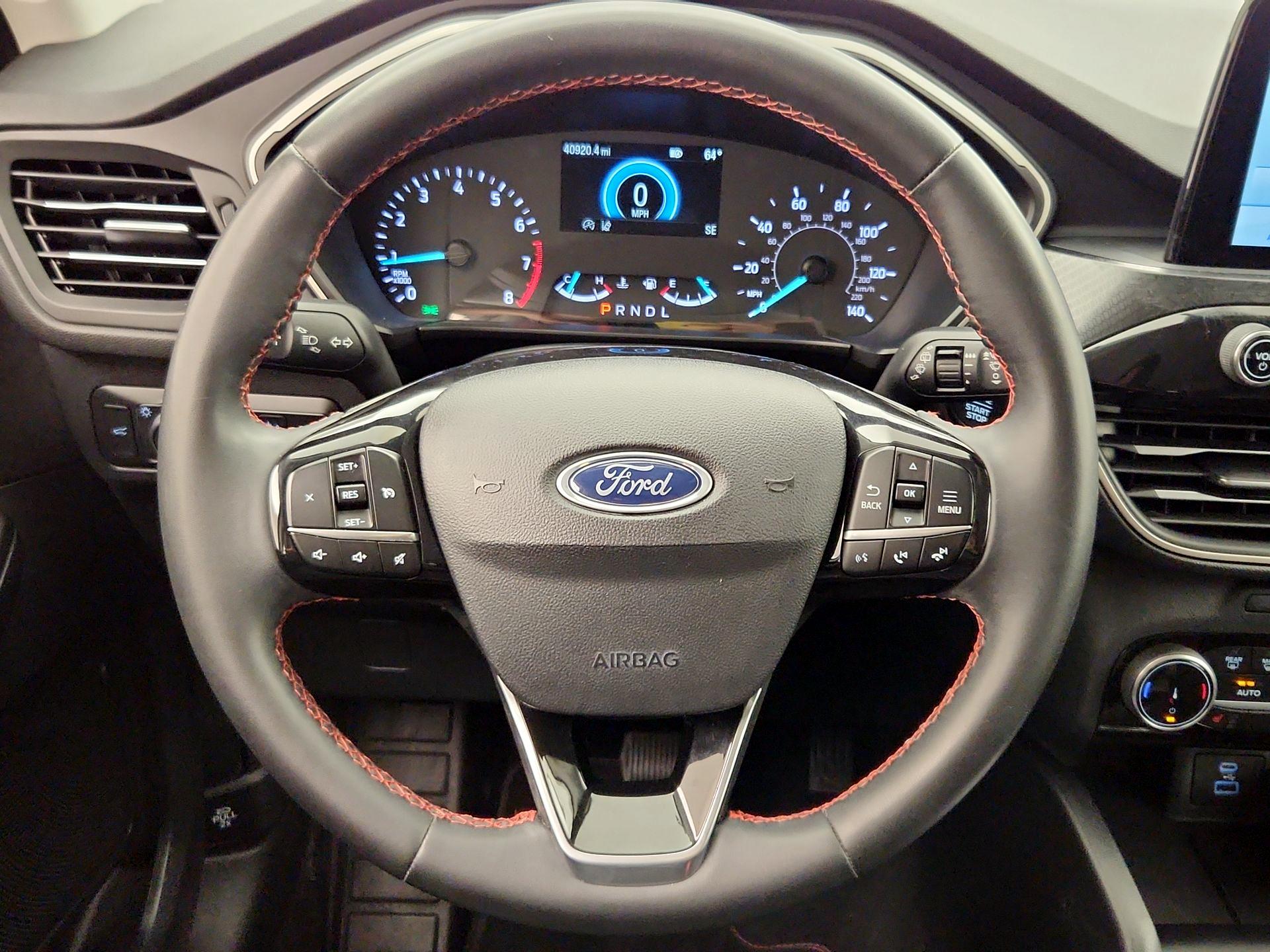 Thumbnail: 2022 Ford Escape - 10