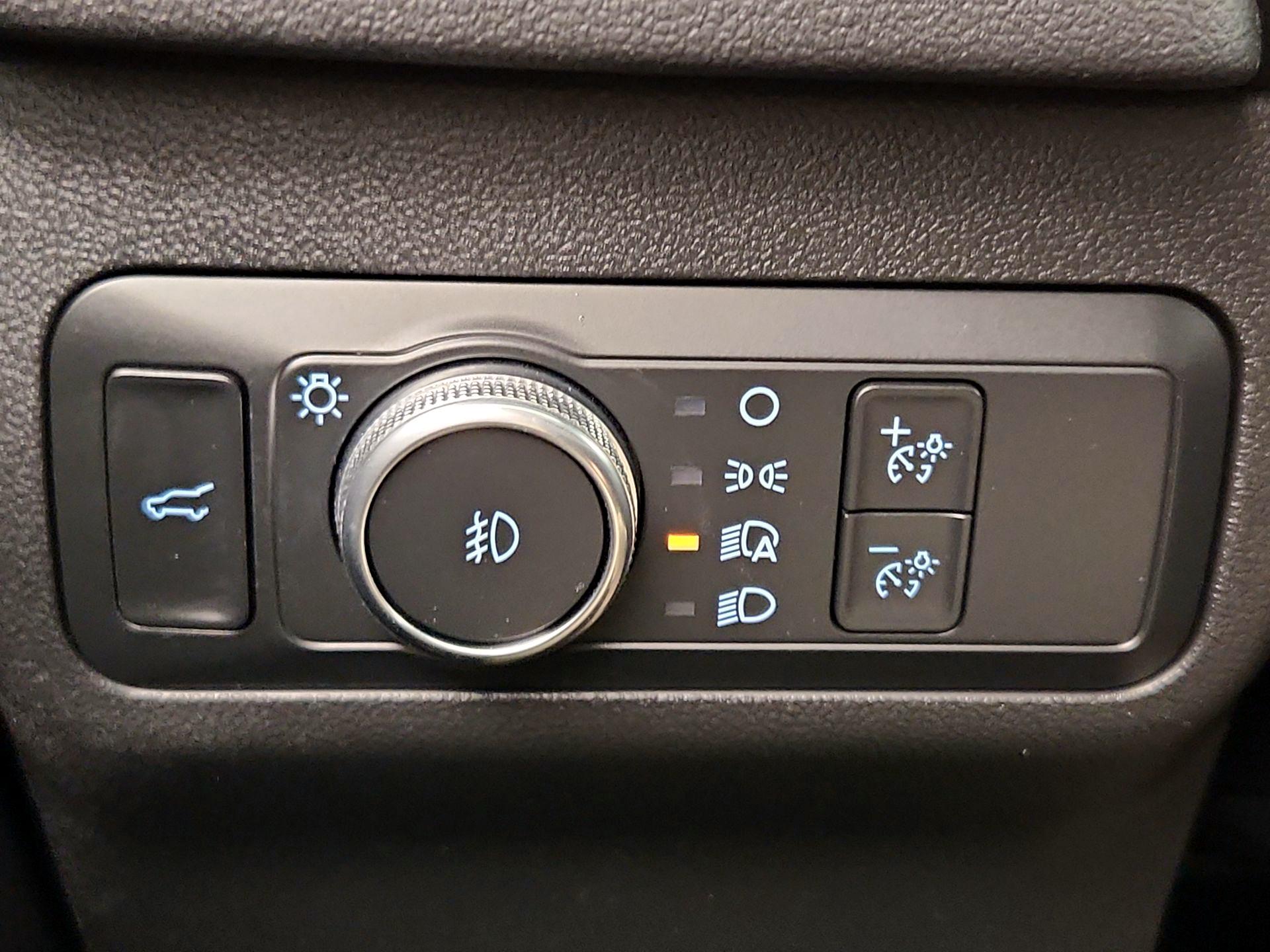 Thumbnail: 2022 Ford Escape - 13