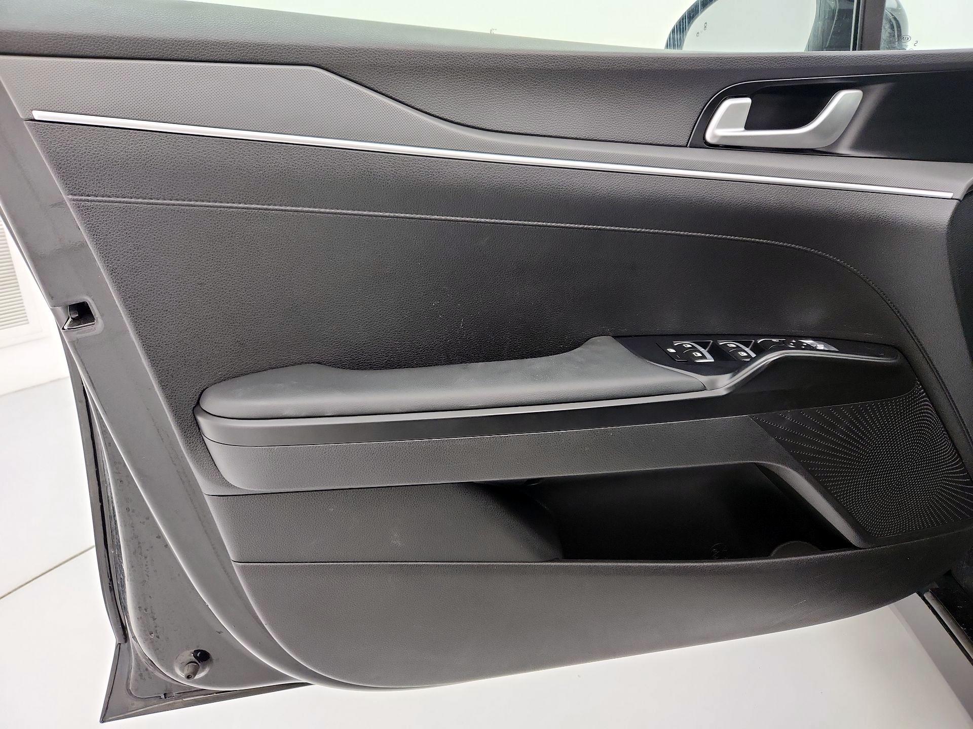 Thumbnail: 2021 Kia K5 - 12