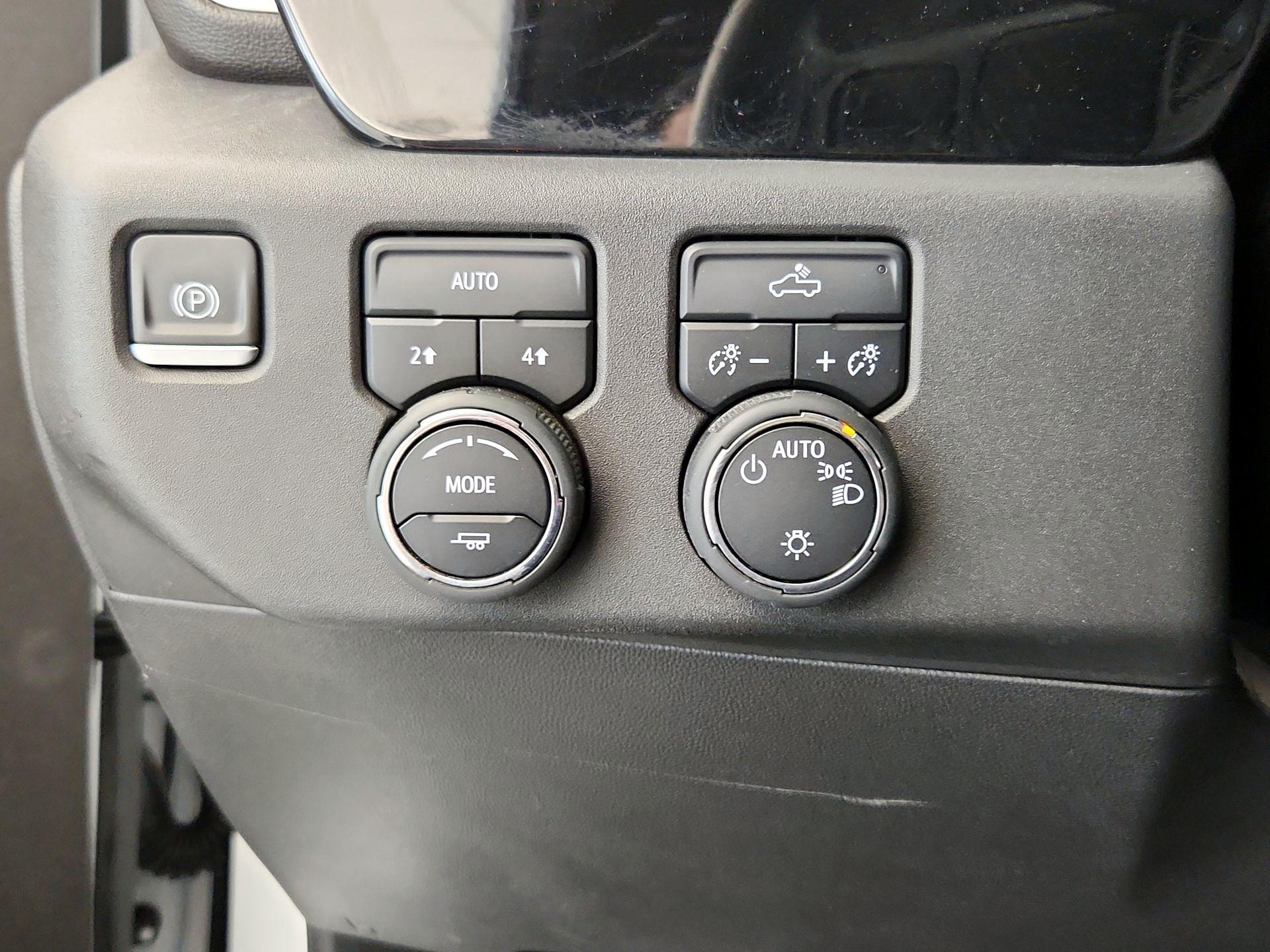 Thumbnail: 2023 Chevrolet Silverado 1500 - 13