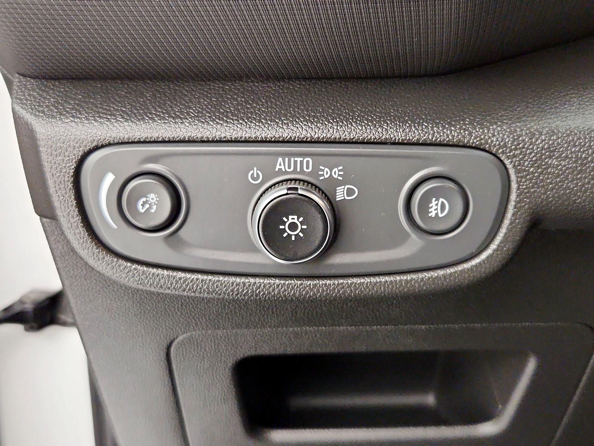 Thumbnail: 2022 Chevrolet TrailBlazer - 13