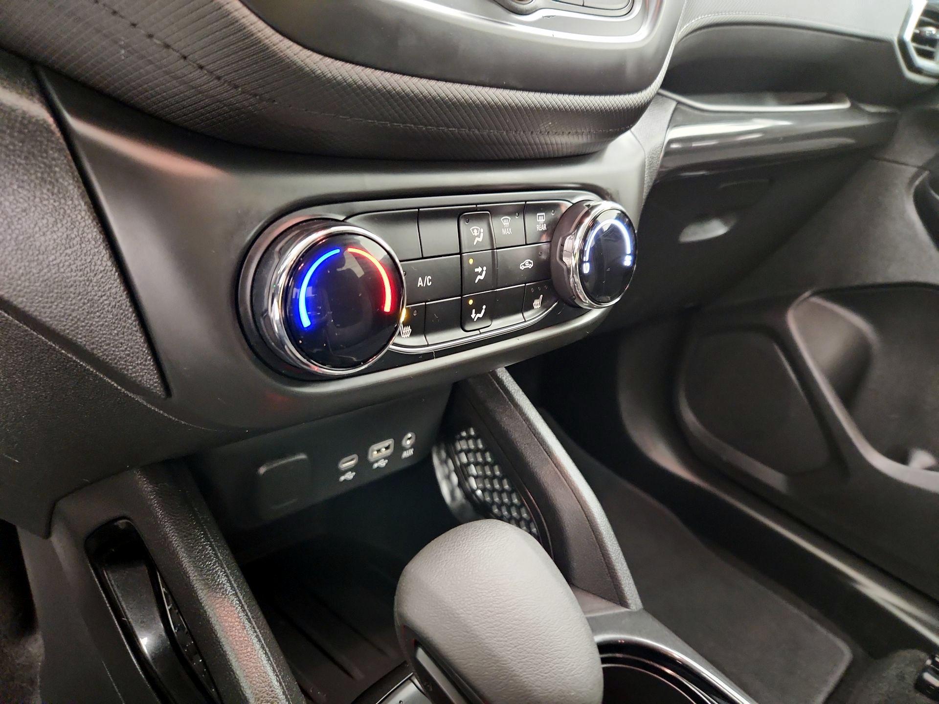 Thumbnail: 2022 Chevrolet TrailBlazer - 16