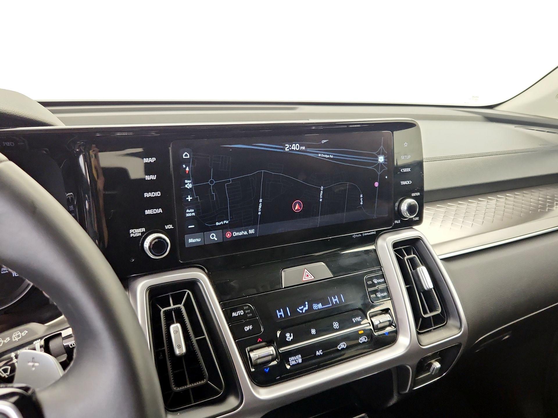 Thumbnail: 2023 Kia Sorento - 14