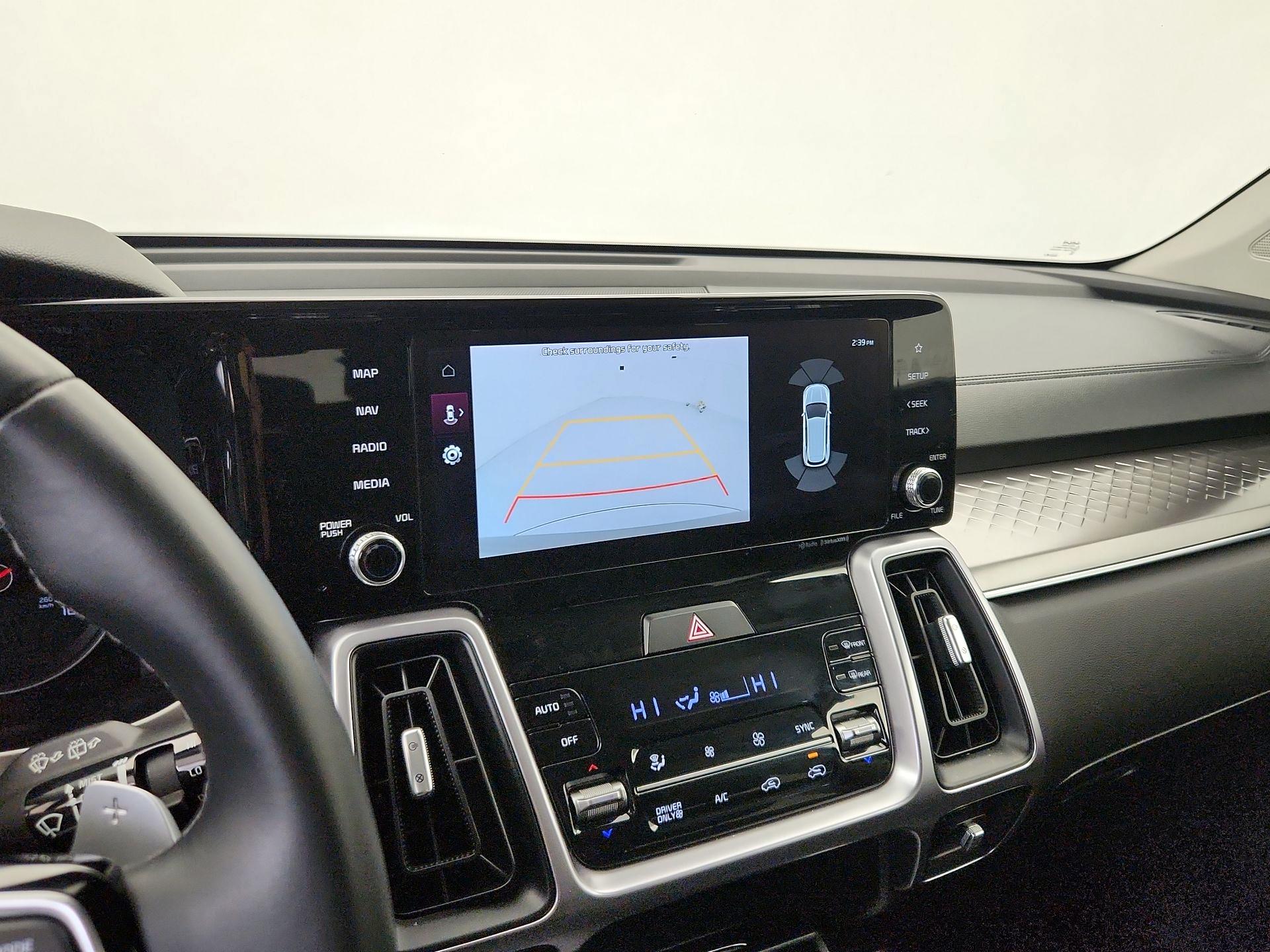 Thumbnail: 2023 Kia Sorento - 15