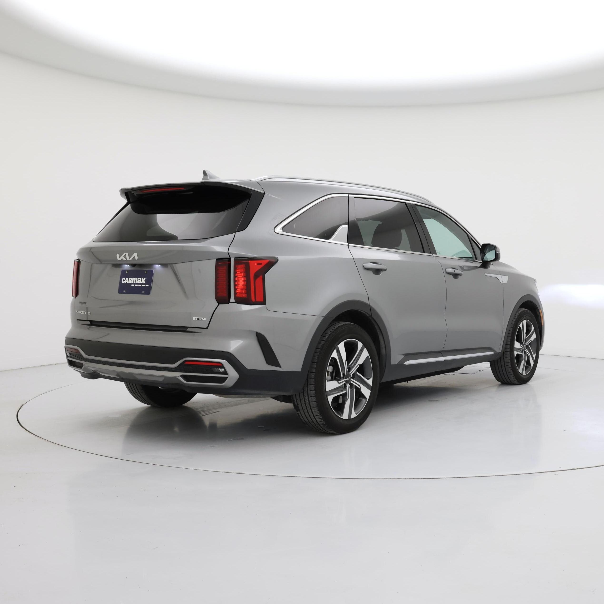 Thumbnail: 2023 Kia Sorento - 8