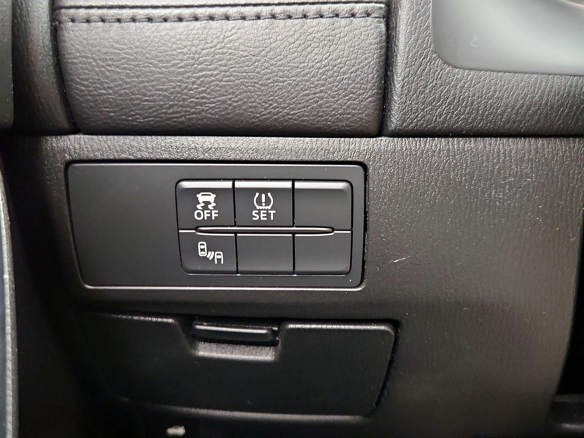 Thumbnail: 2016 Mazda Mazda6 - 13