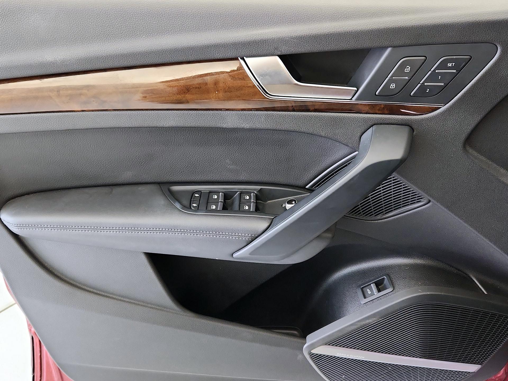 Thumbnail: 2019 Audi Q5 - 12