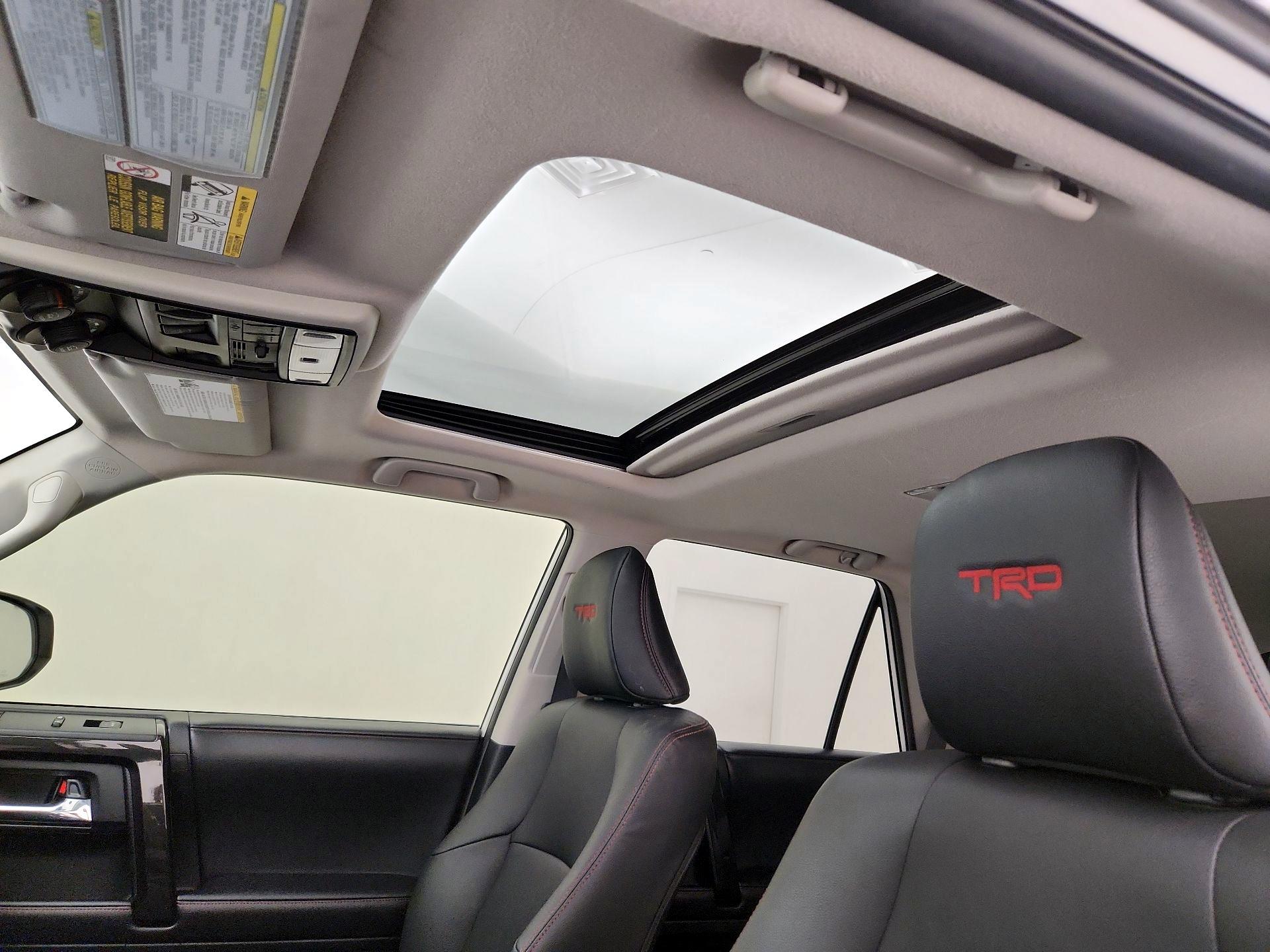 Thumbnail: 2020 Toyota 4Runner - 20