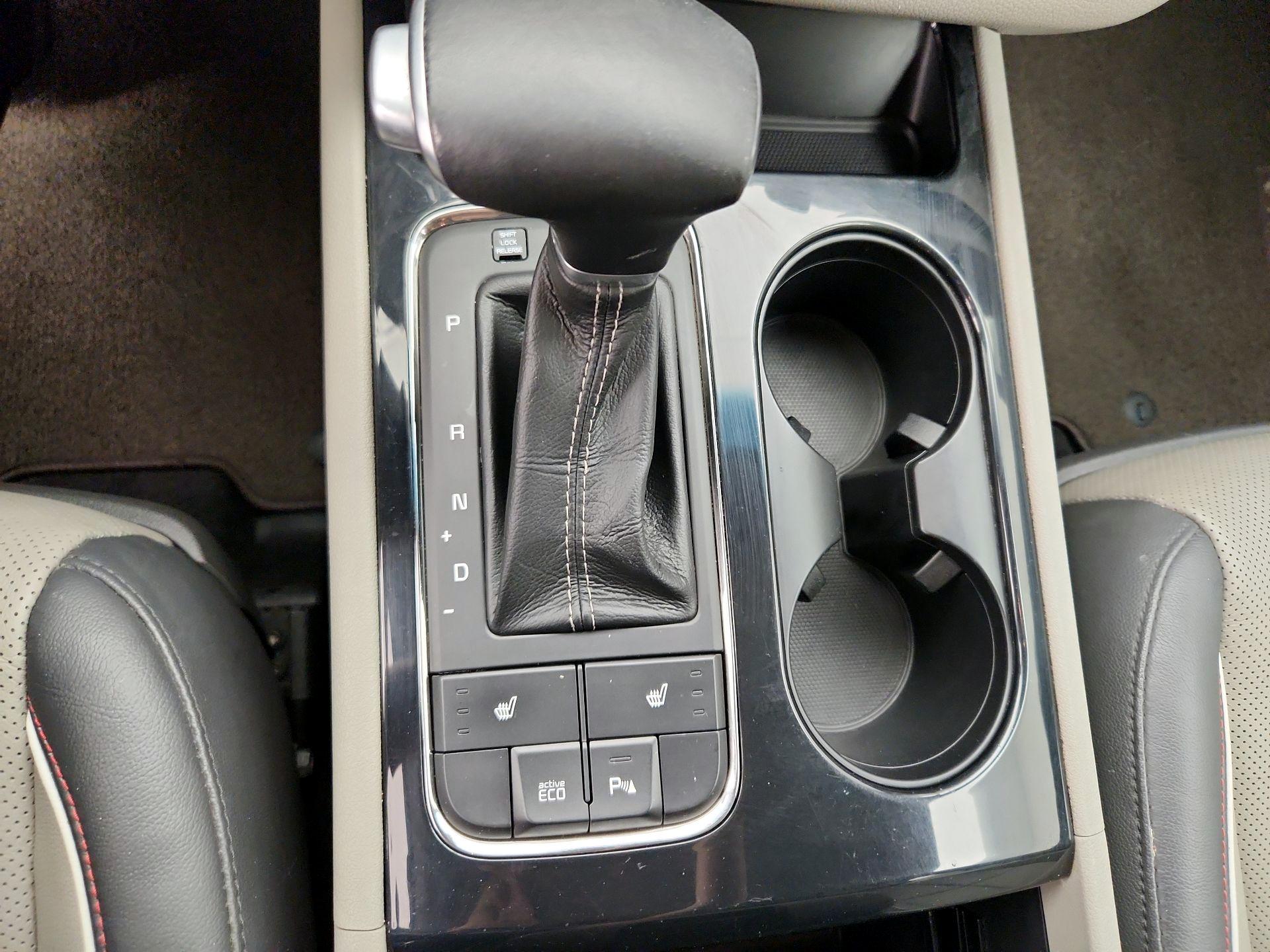 Thumbnail: 2017 Kia Sedona - 17