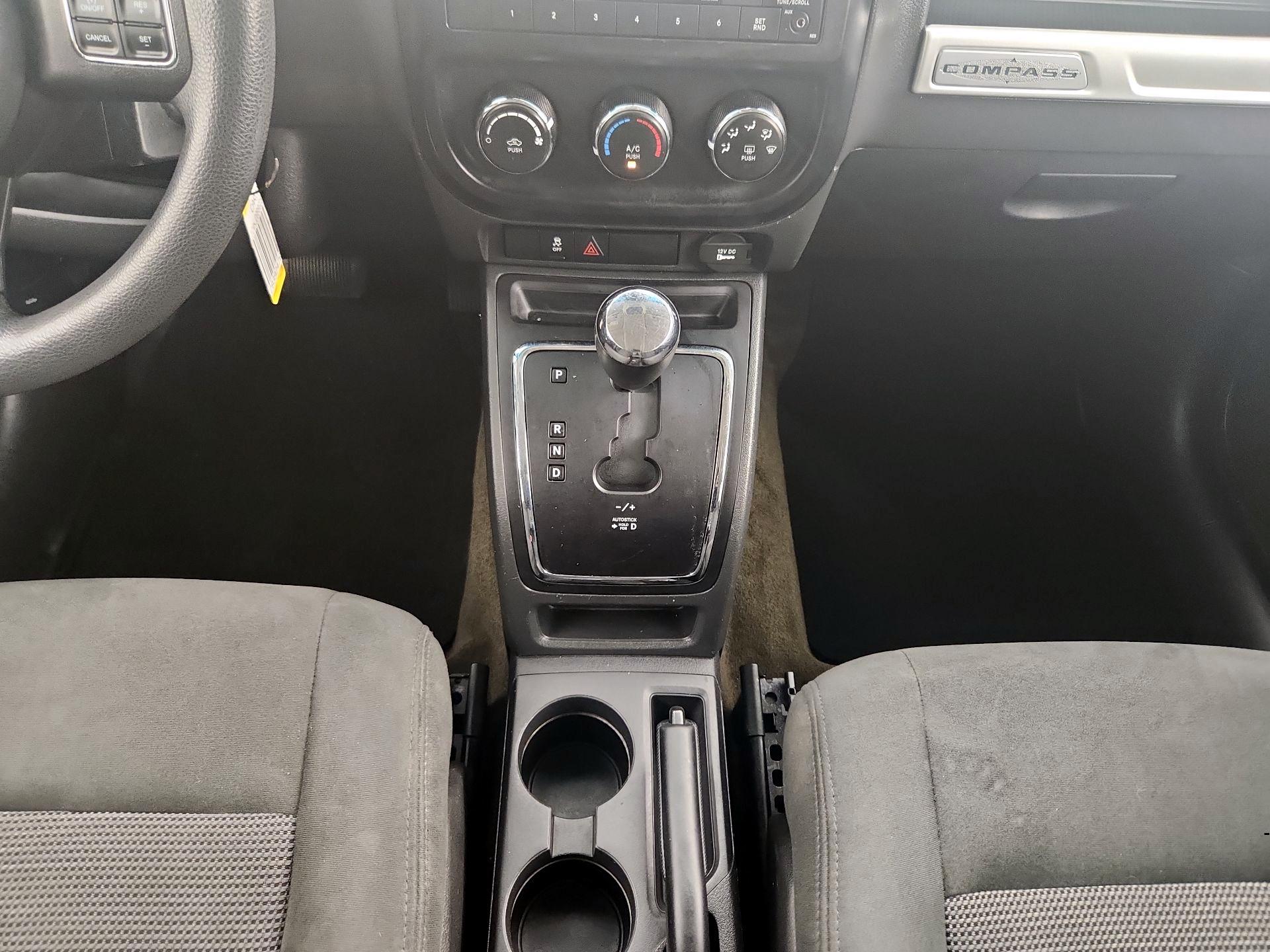 Thumbnail: 2016 Jeep Compass - 15