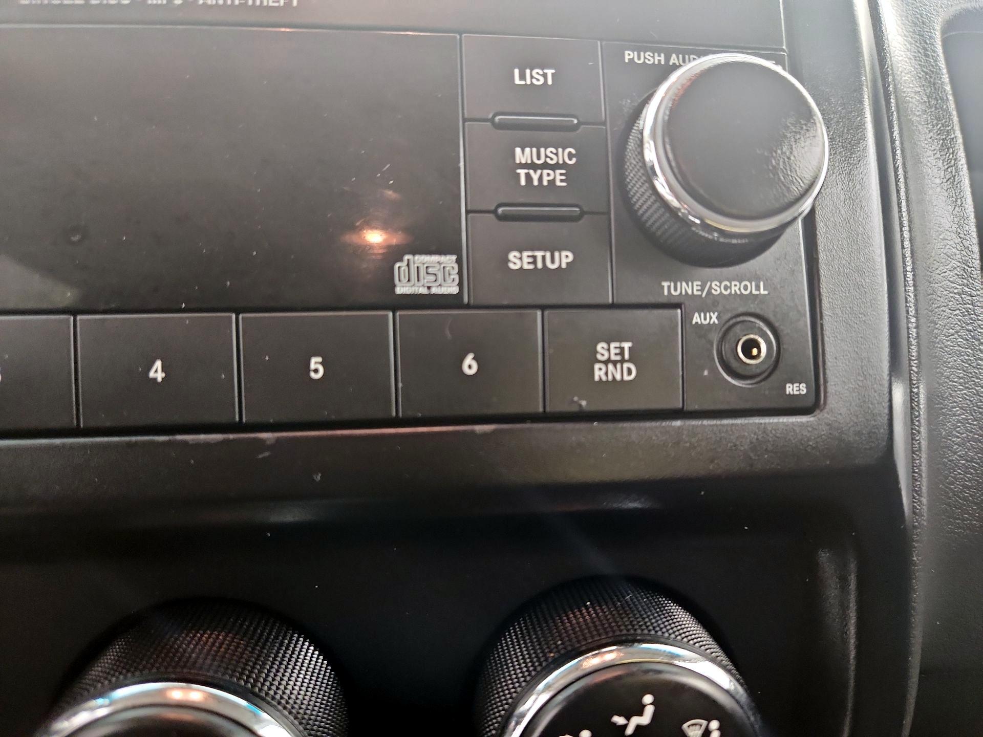 Thumbnail: 2016 Jeep Compass - 16