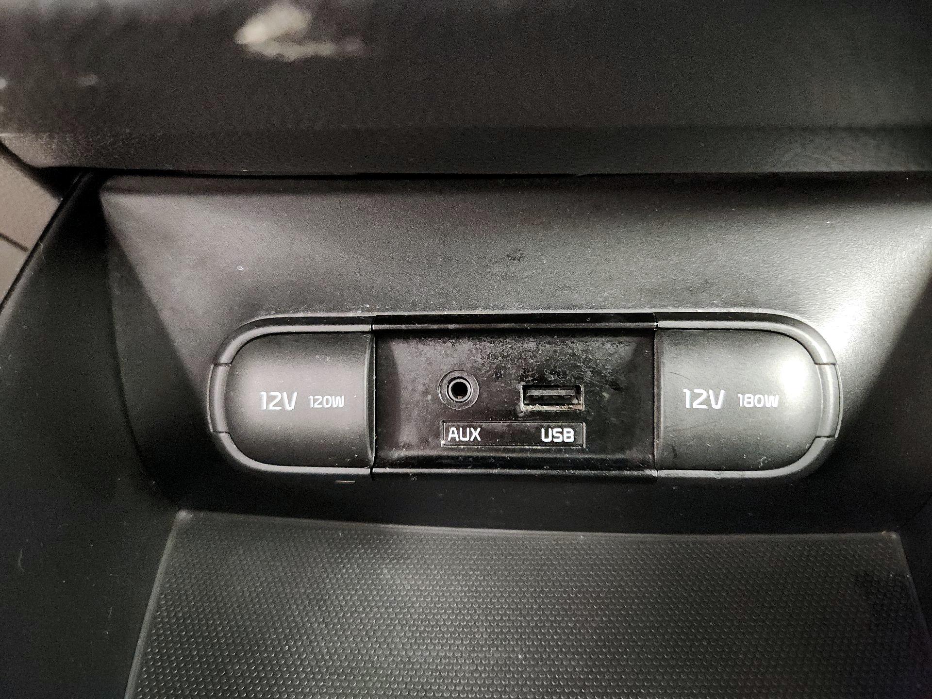 Thumbnail: 2014 Kia Soul - 17