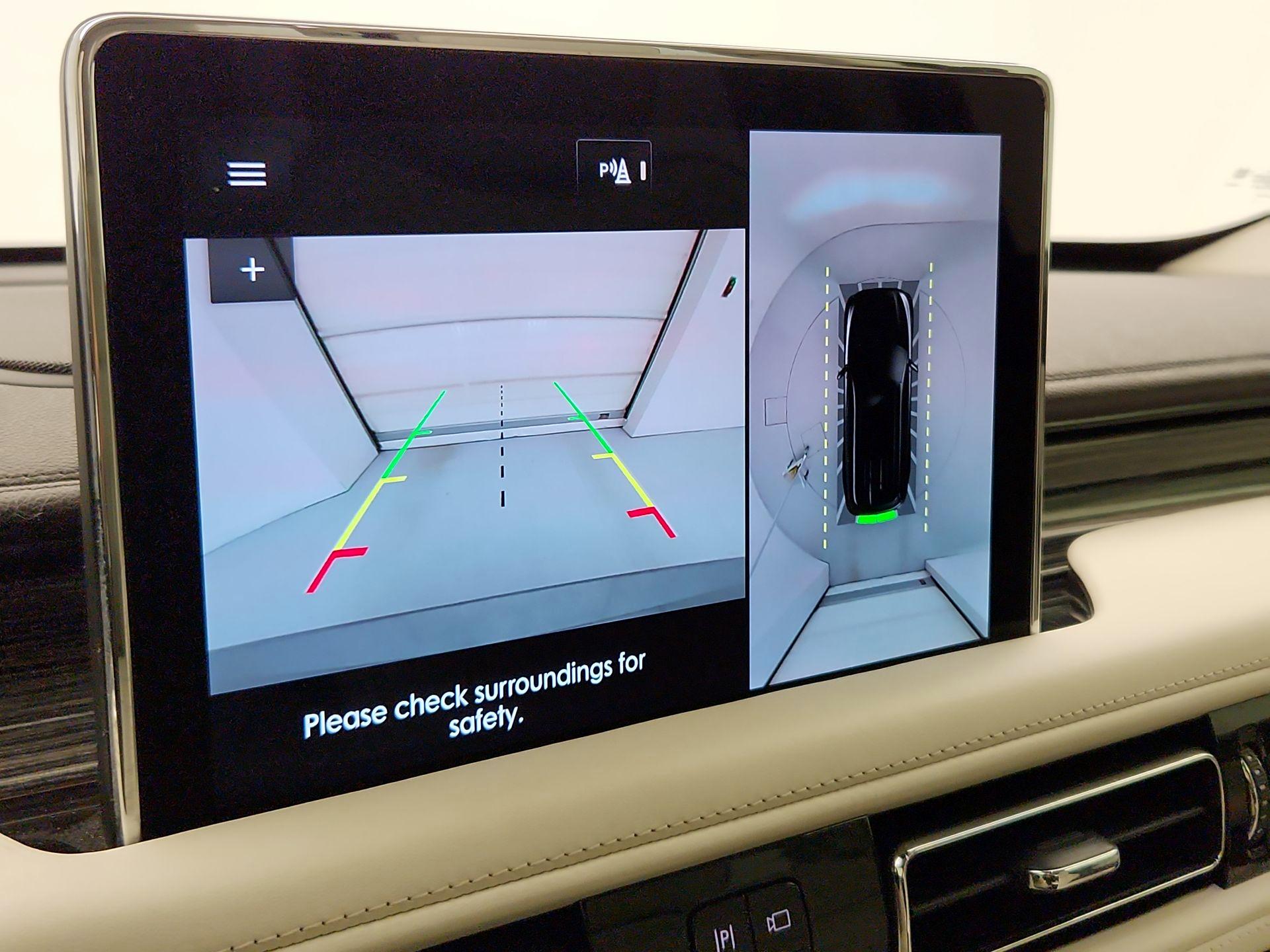 Thumbnail: 2021 Lincoln Aviator - 15