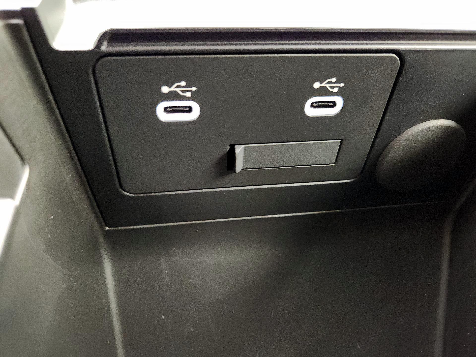 Thumbnail: 2024 Mazda Mazda3 - 18