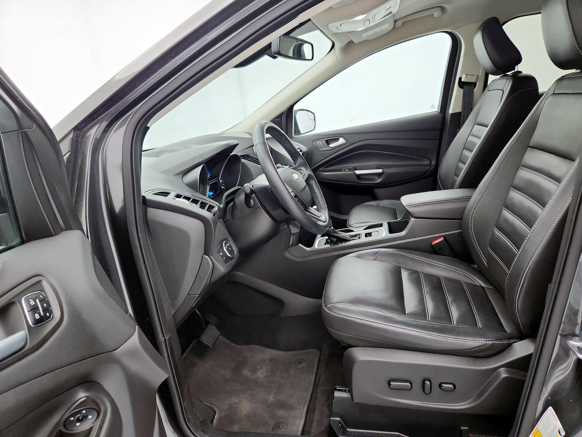 Thumbnail: 2019 Ford Escape - 11