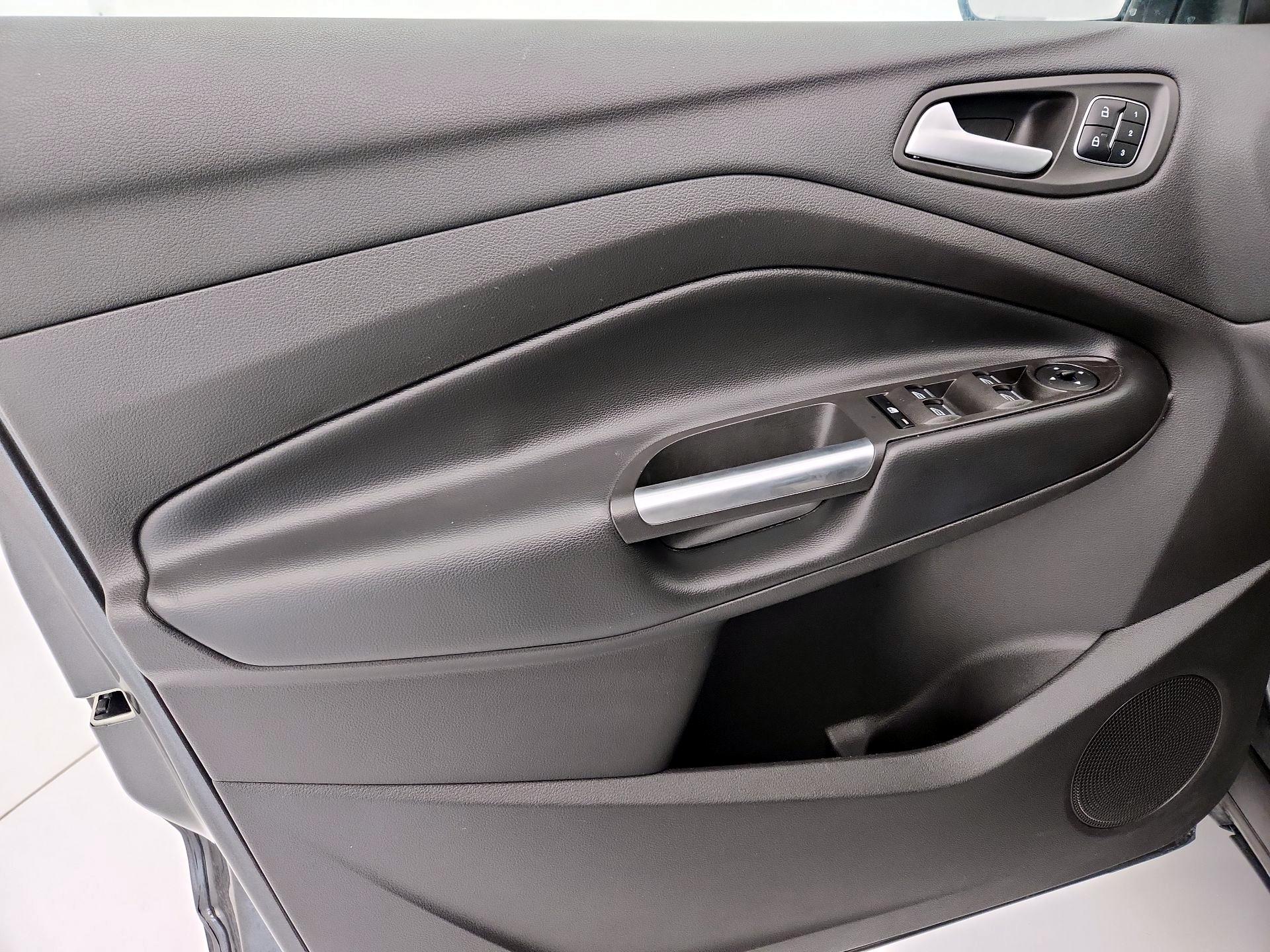 Thumbnail: 2019 Ford Escape - 12