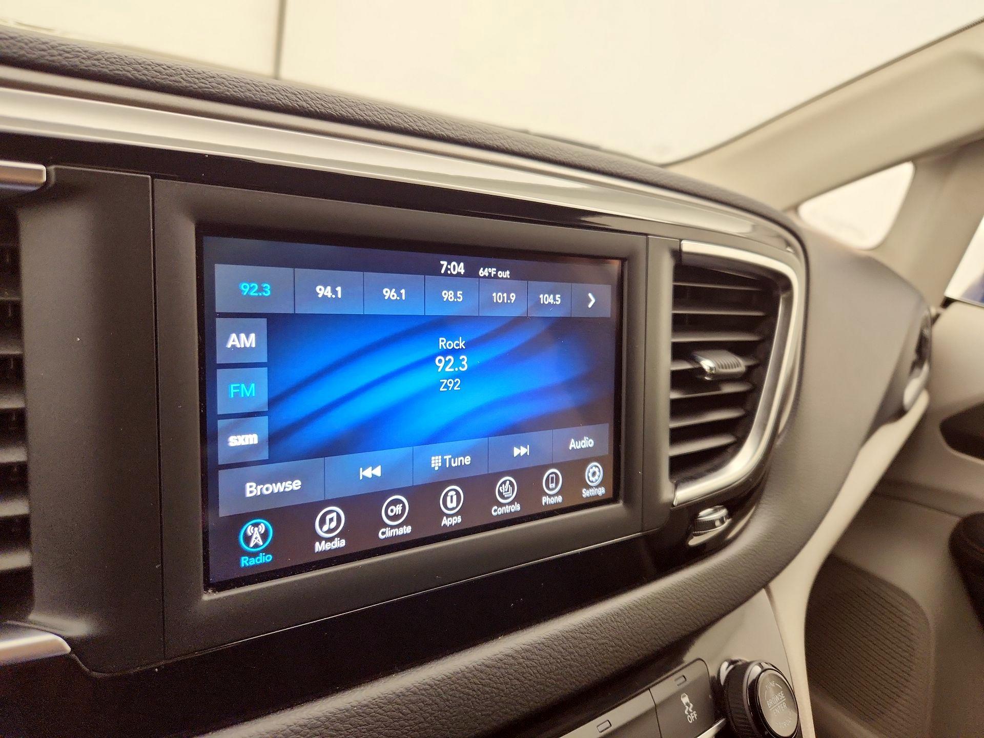 Thumbnail: 2020 Chrysler Pacifica - 15