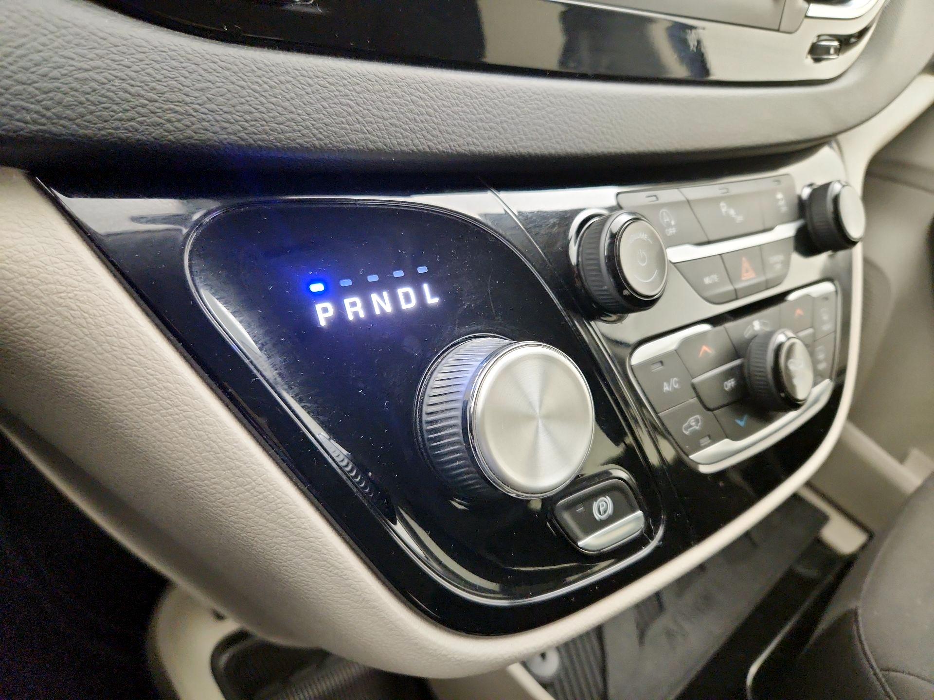 Thumbnail: 2020 Chrysler Pacifica - 17