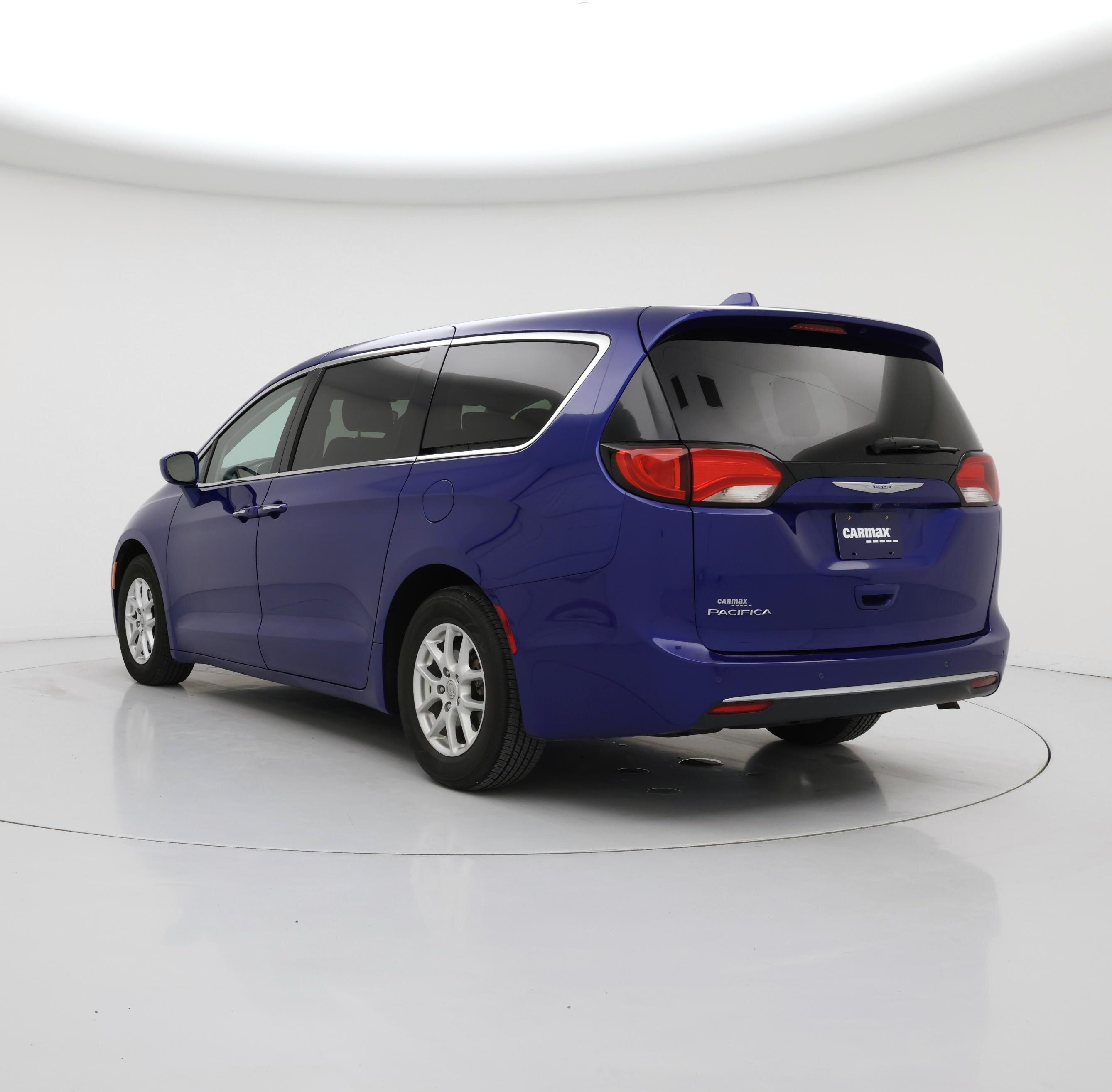 Thumbnail: 2020 Chrysler Pacifica - 2