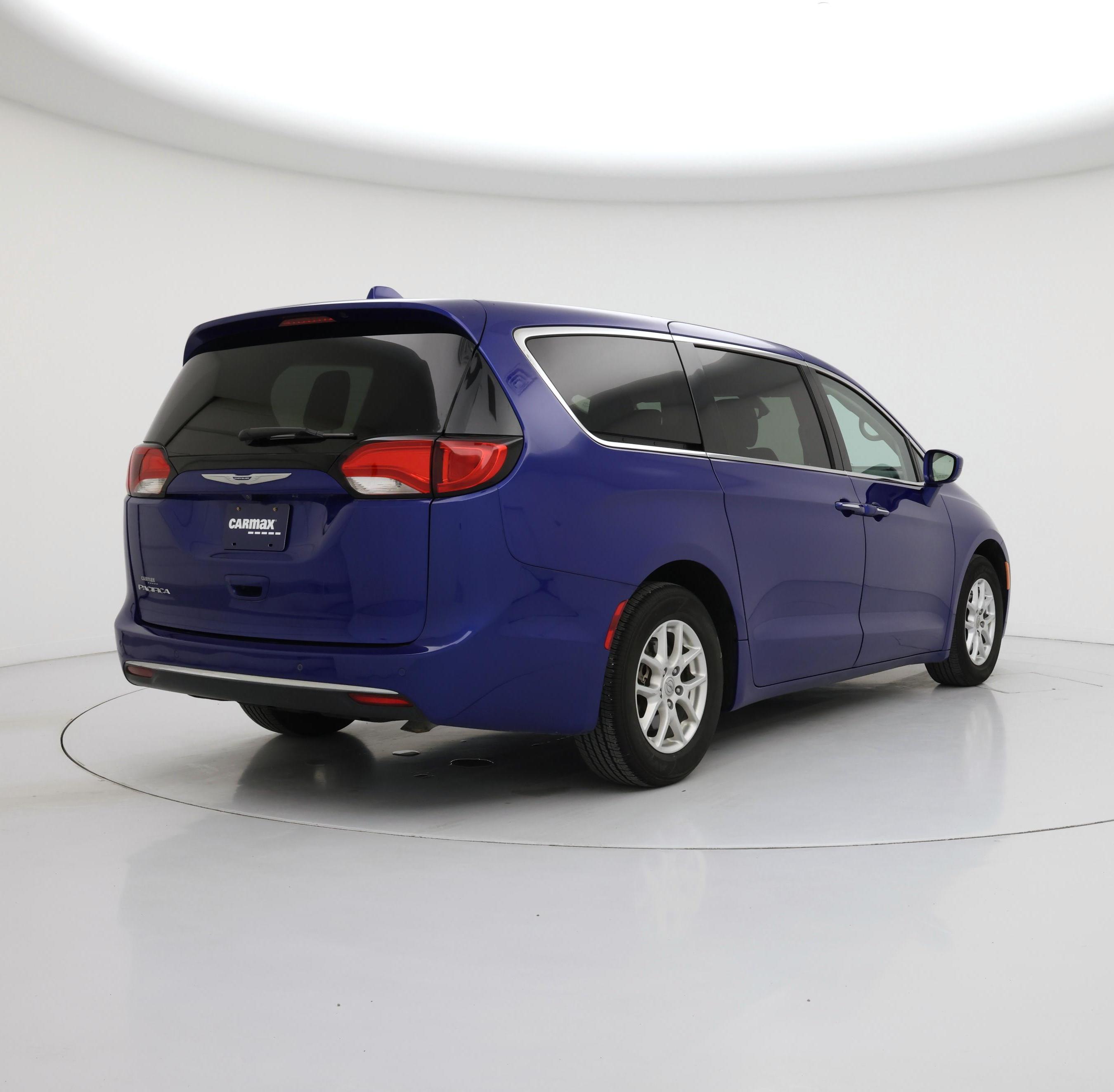 Thumbnail: 2020 Chrysler Pacifica - 8