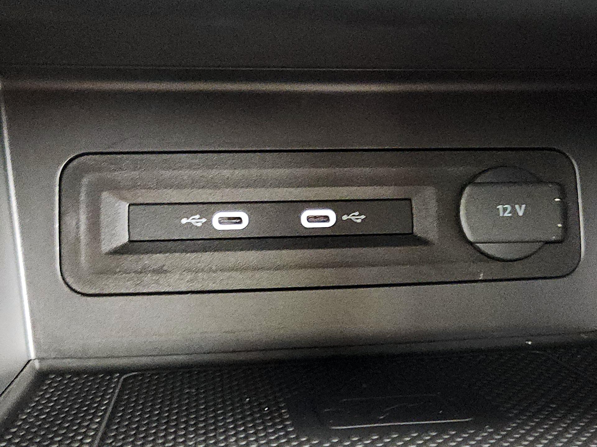 Thumbnail: 2021 Volkswagen Atlas - 18