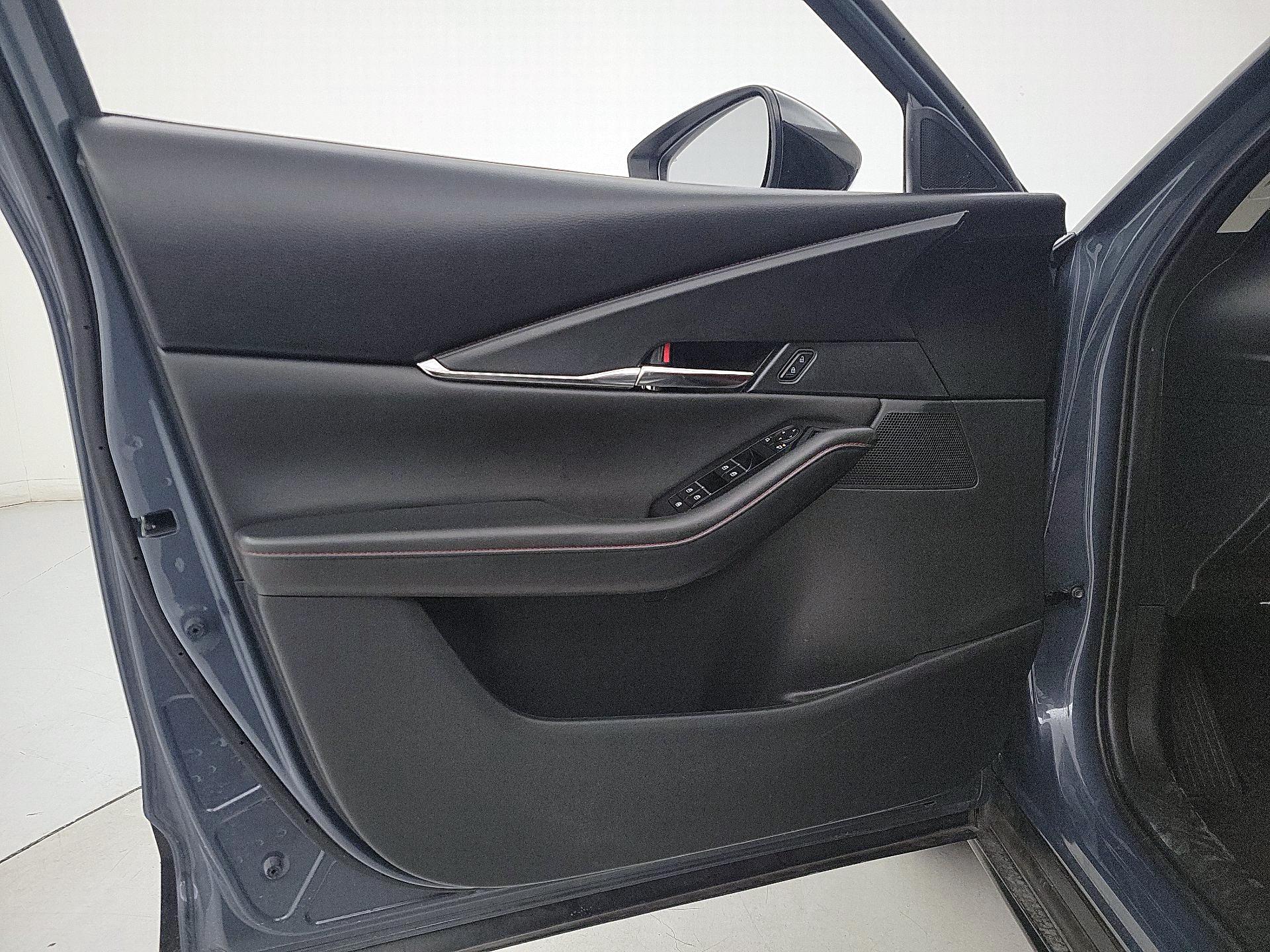 Thumbnail: 2025 Mazda CX-30 - 12