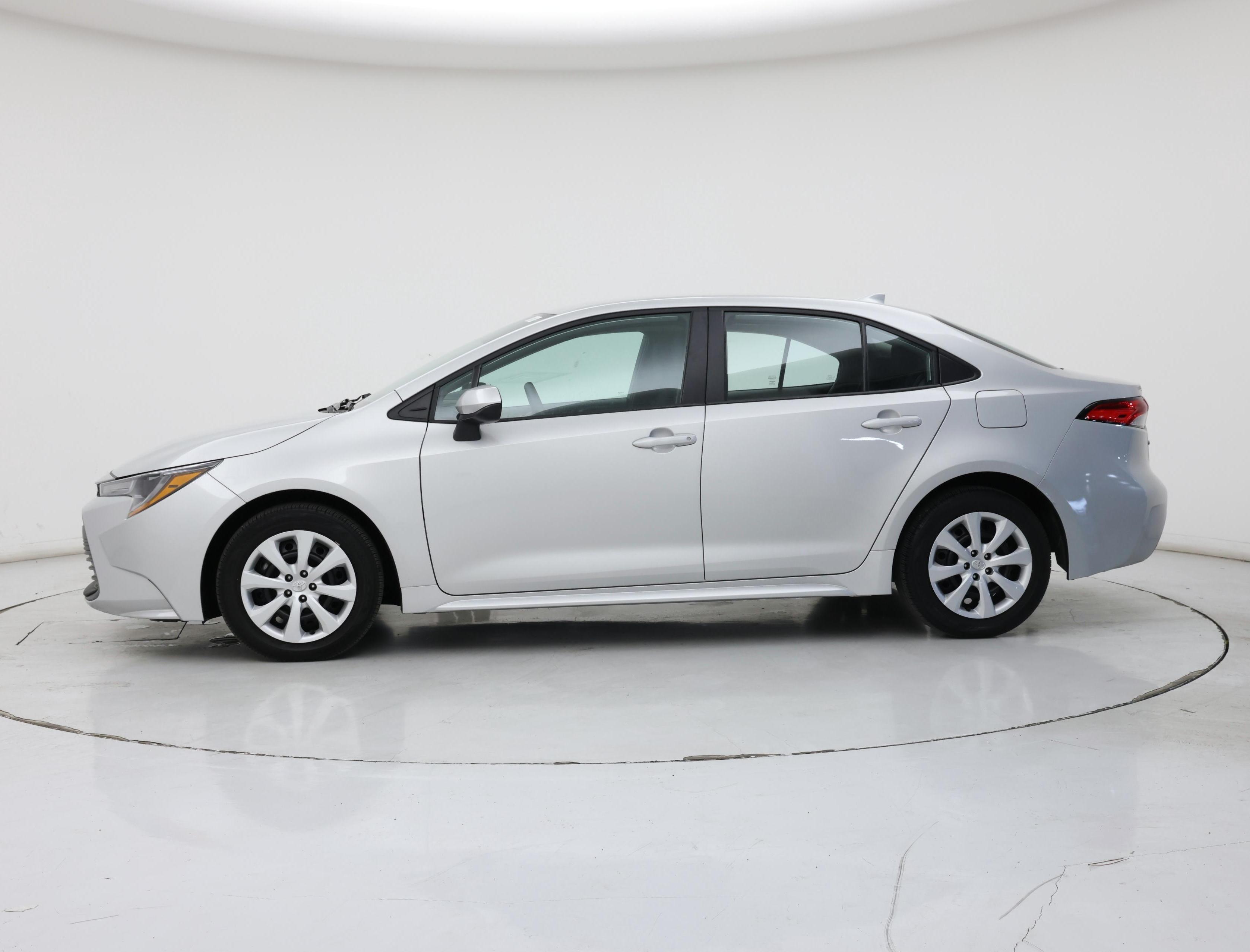 Thumbnail: 2024 Toyota Corolla - 3