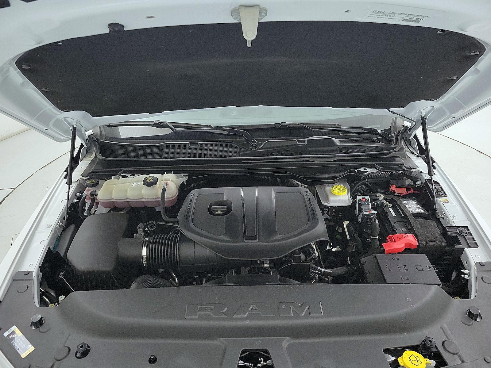 2025 RAM Ram 1500 Pickup Laramie - Photo 23