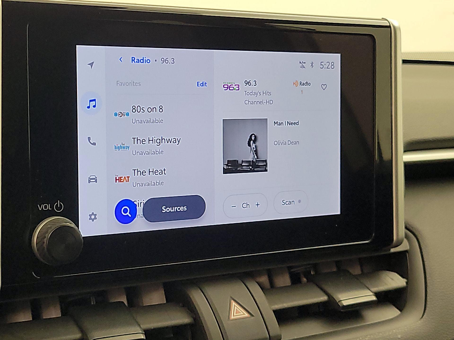 Thumbnail: 2024 Toyota RAV4 - 15