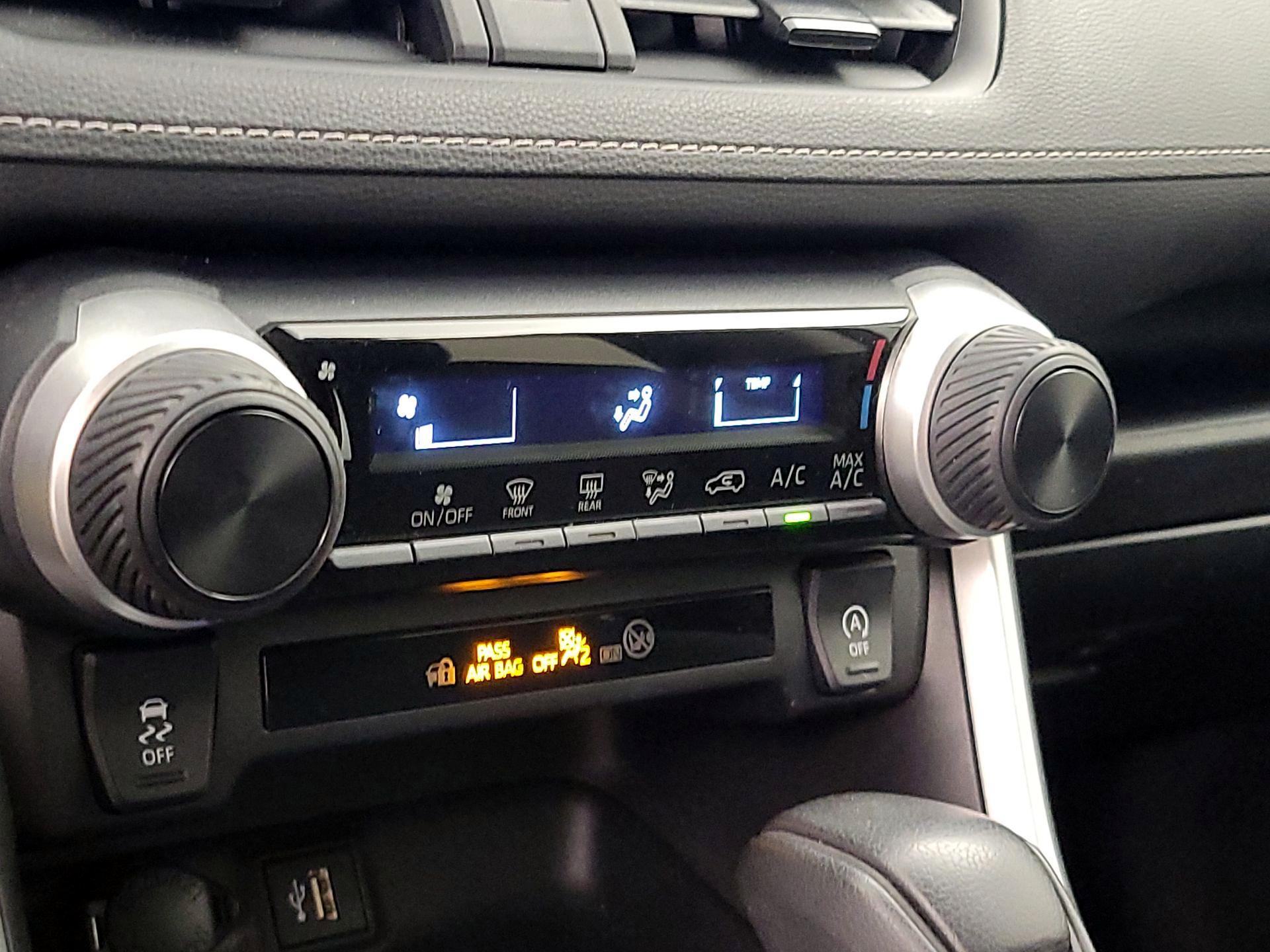 Thumbnail: 2024 Toyota RAV4 - 16