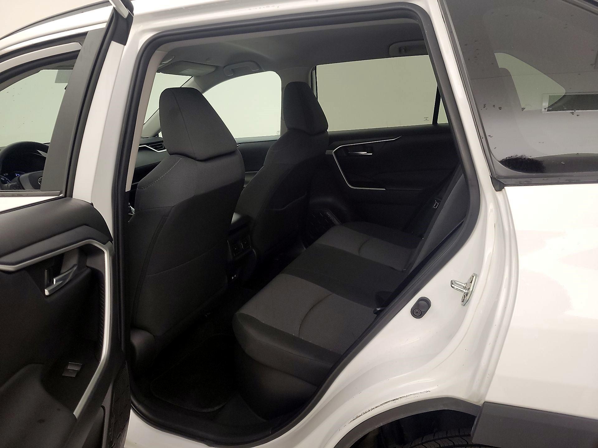 Thumbnail: 2025 Toyota RAV4 - 19