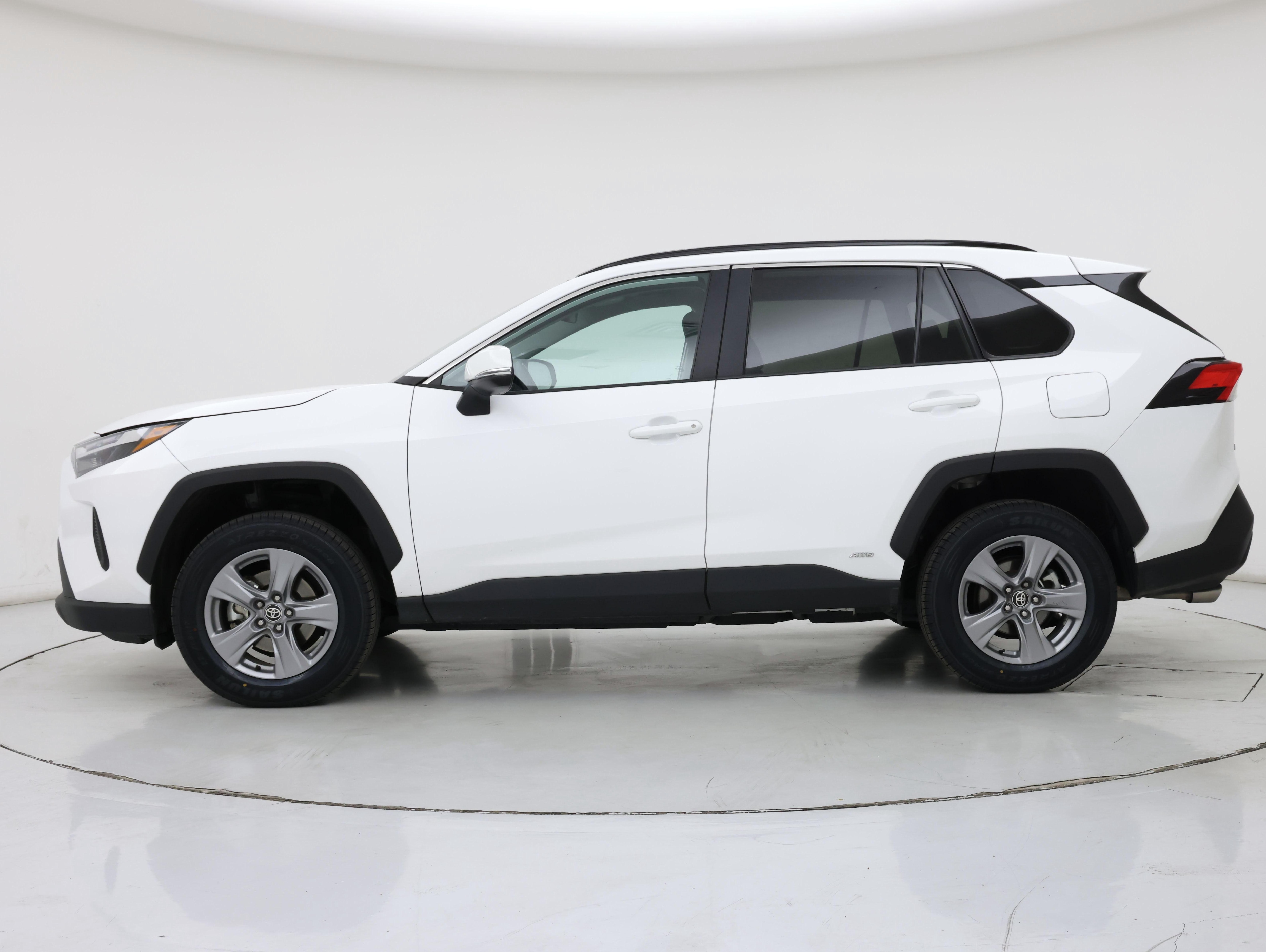 Thumbnail: 2025 Toyota RAV4 - 3