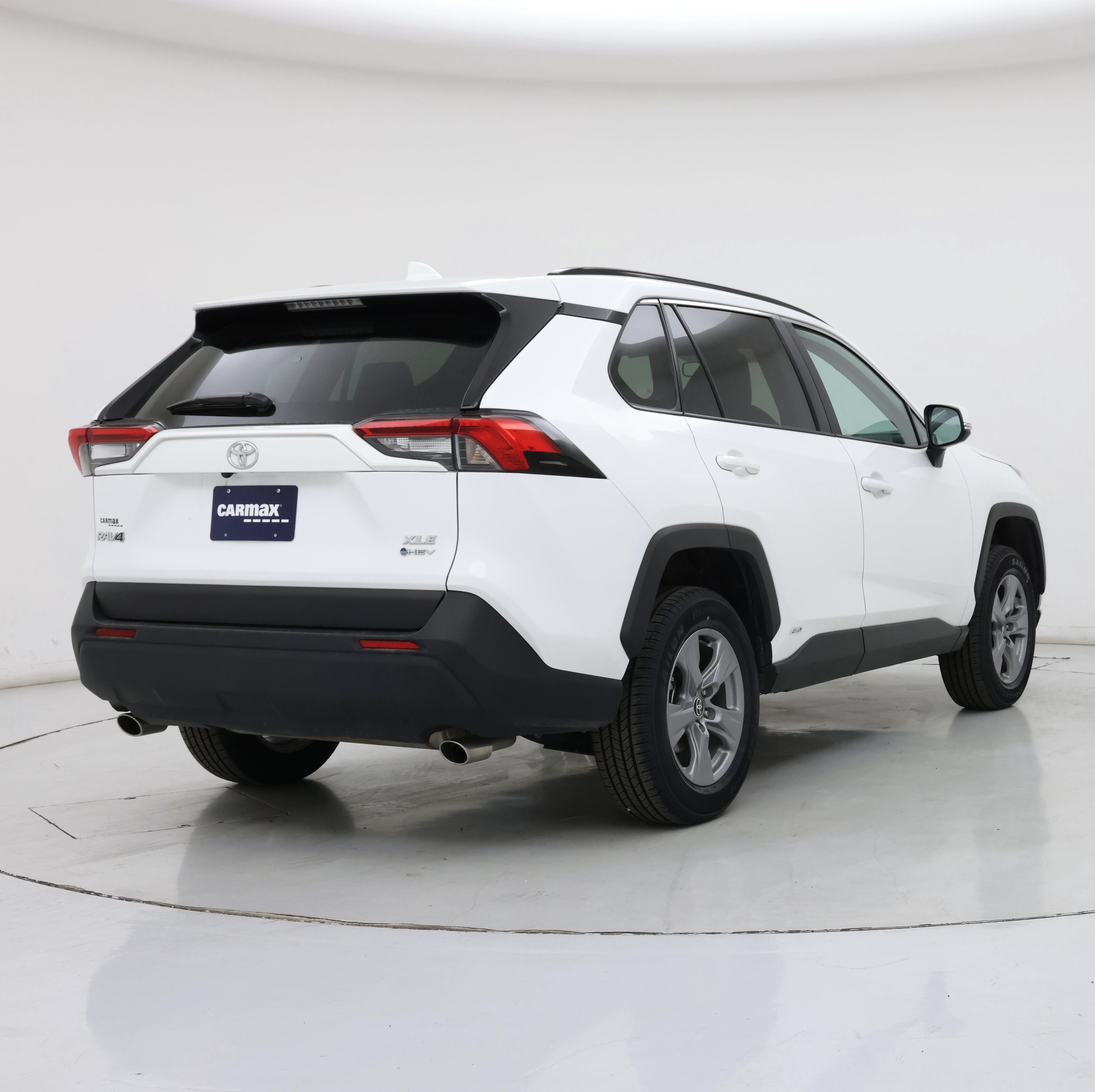 Thumbnail: 2025 Toyota RAV4 - 4