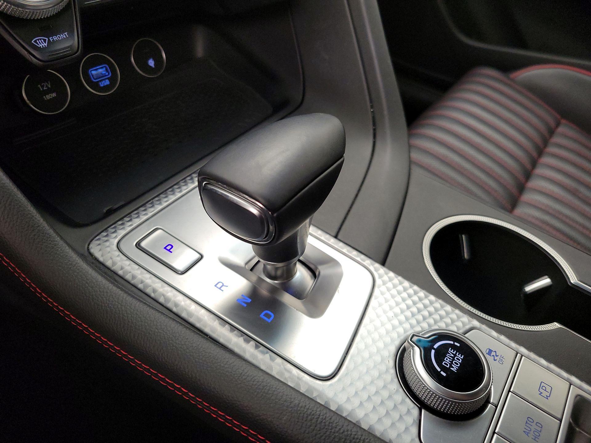 Thumbnail: 2023 Genesis G70 - 18