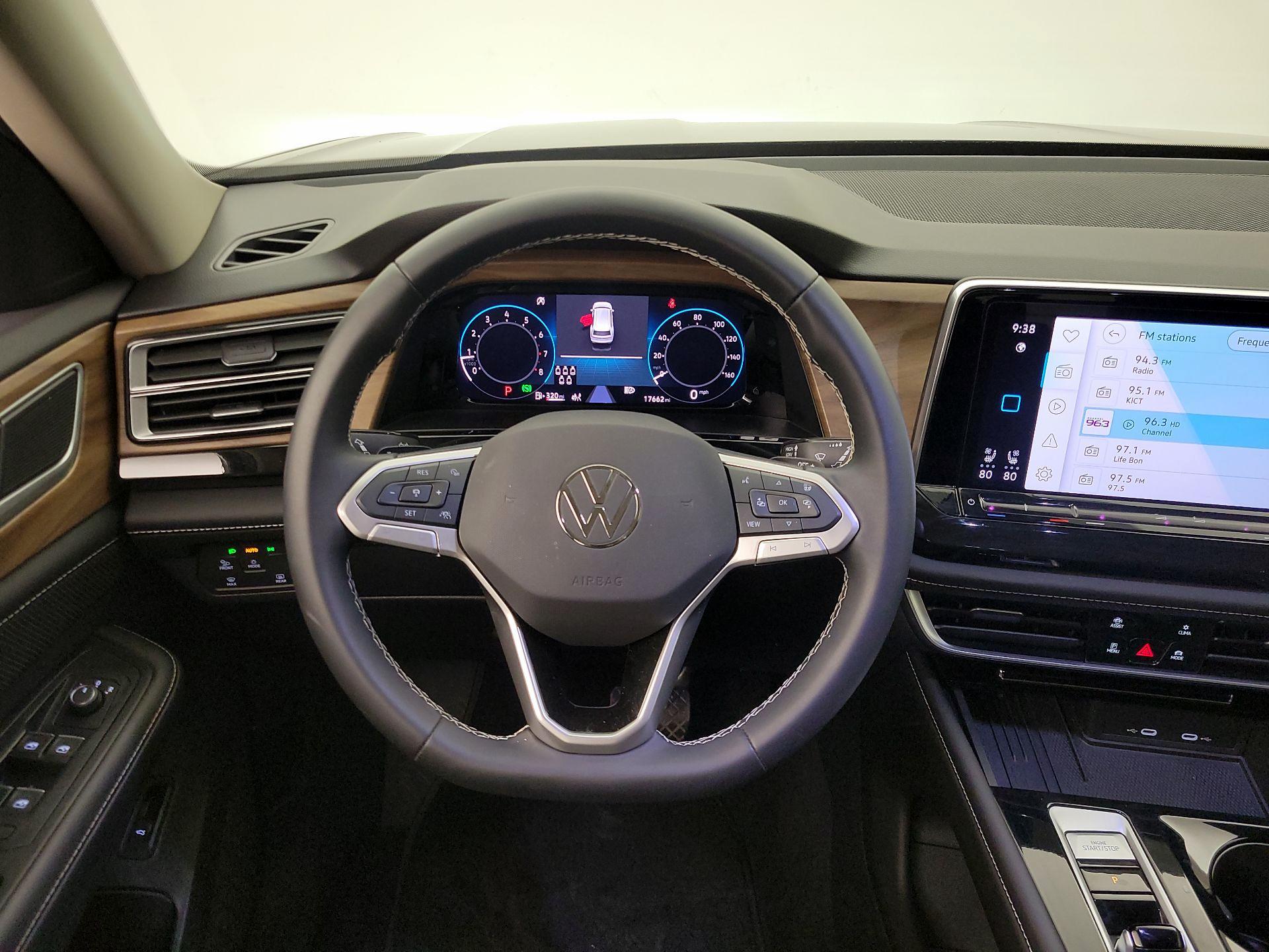 Thumbnail: 2025 Volkswagen Atlas - 10