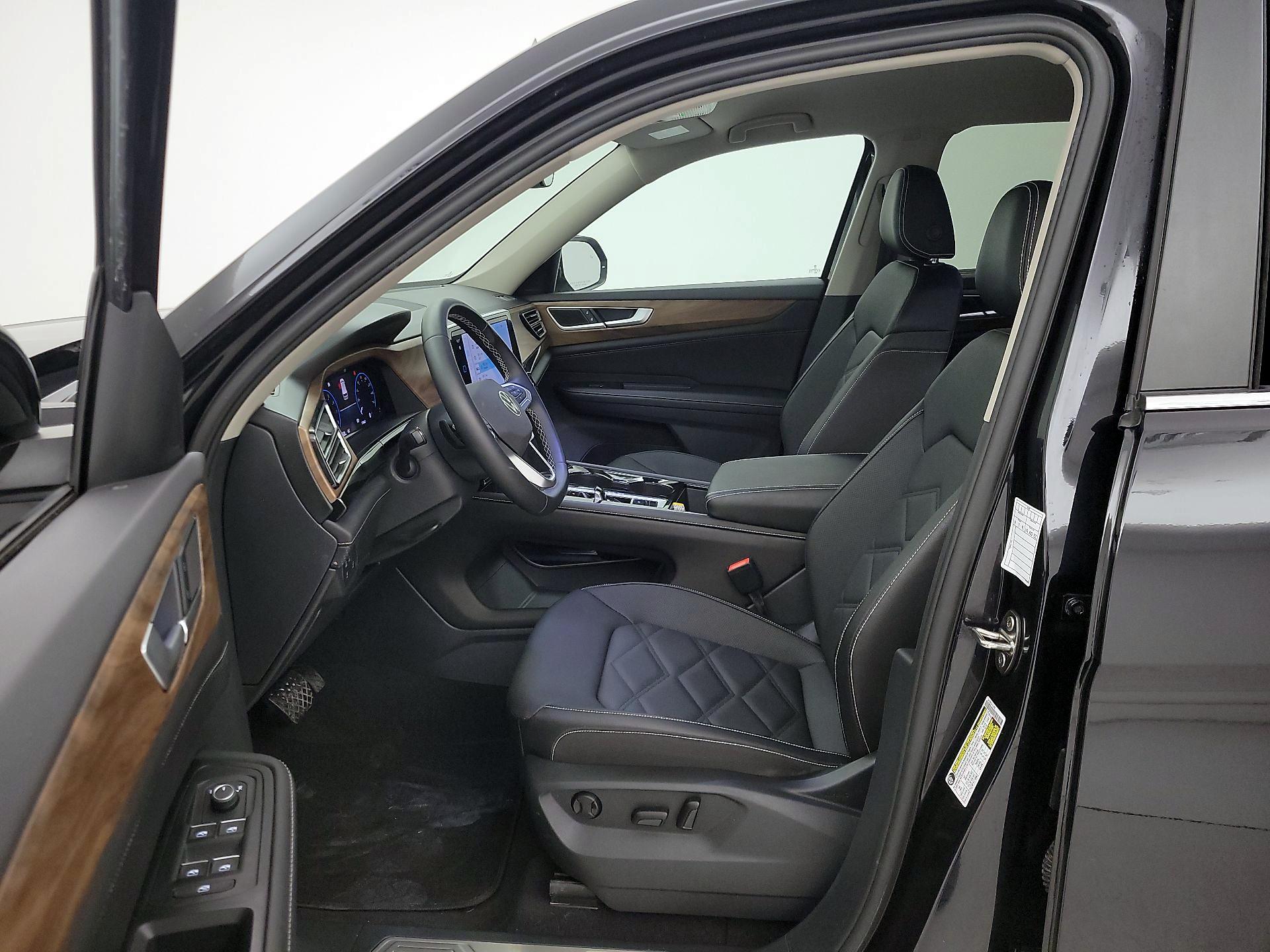 Thumbnail: 2025 Volkswagen Atlas - 11