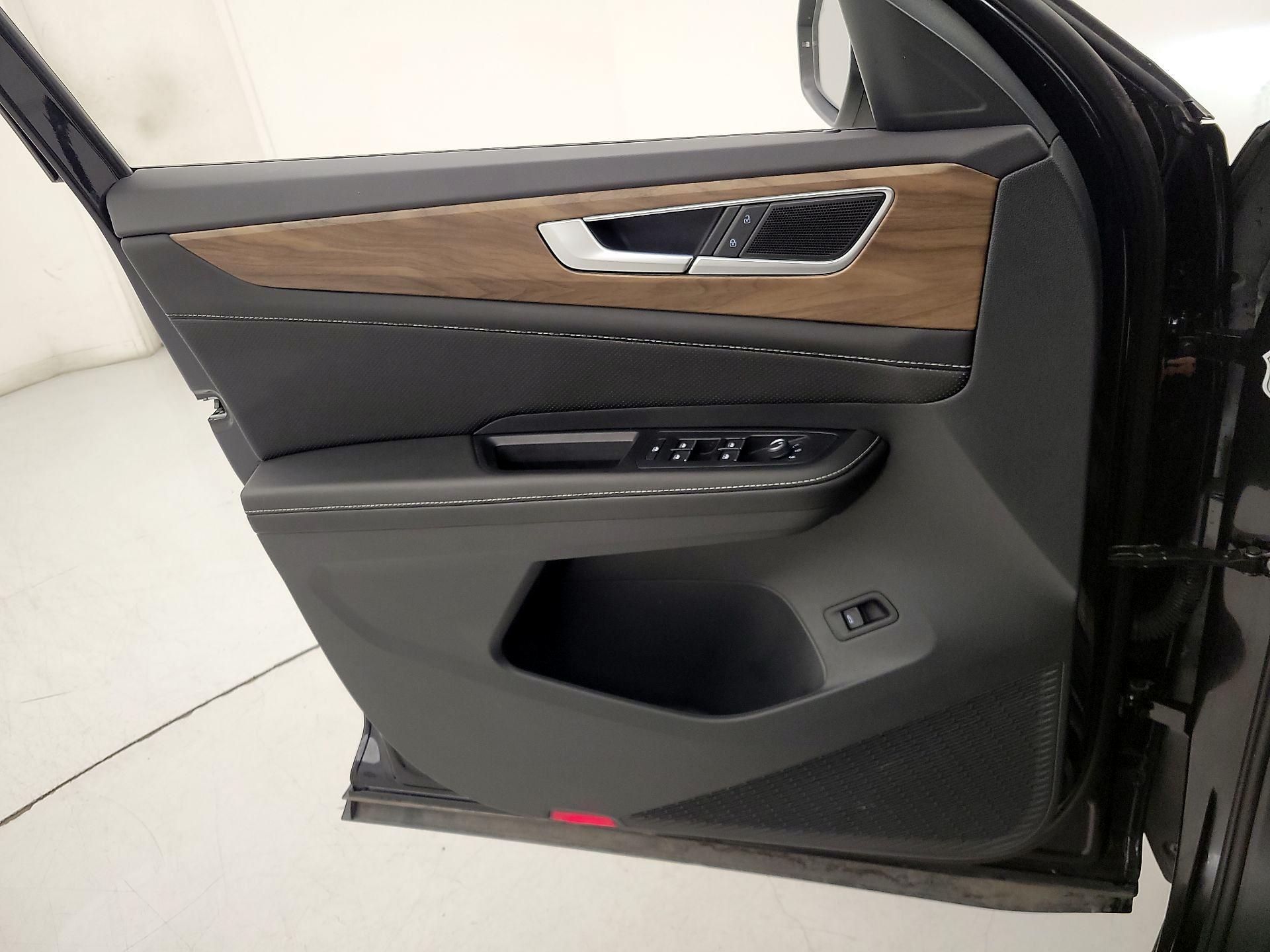 Thumbnail: 2025 Volkswagen Atlas - 12