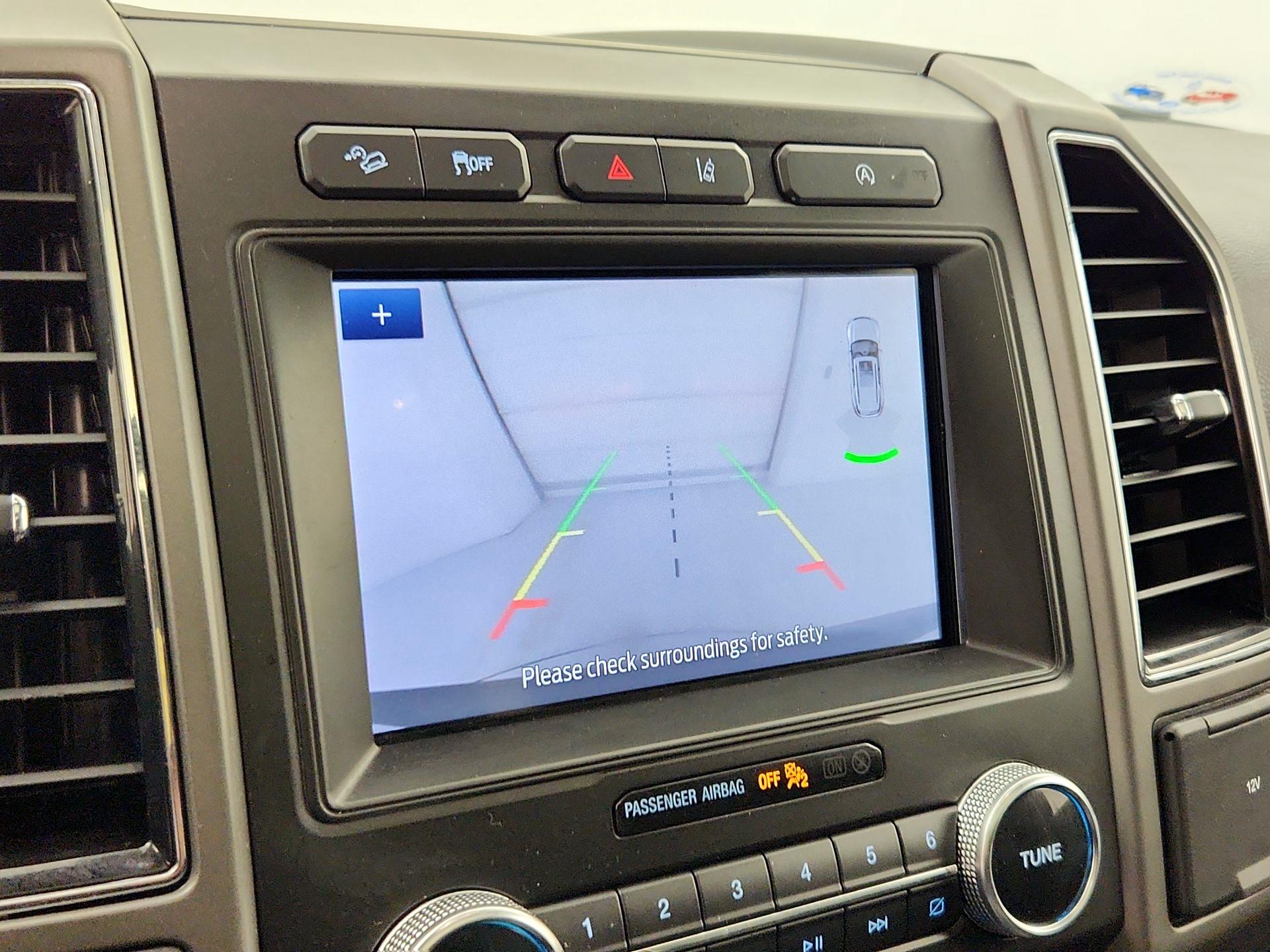 Thumbnail: 2020 Ford Expedition - 15