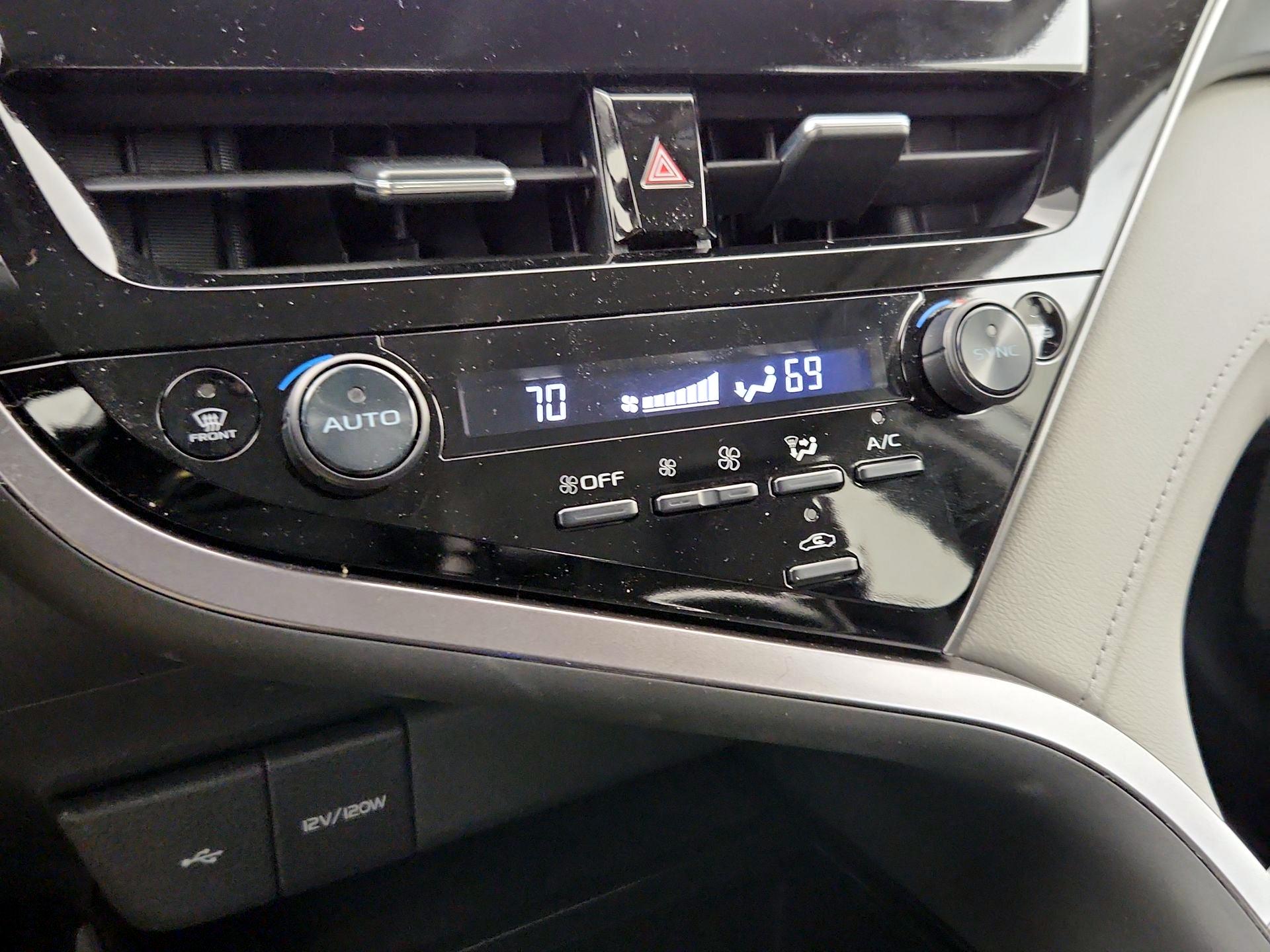 Thumbnail: 2024 Toyota Camry - 16