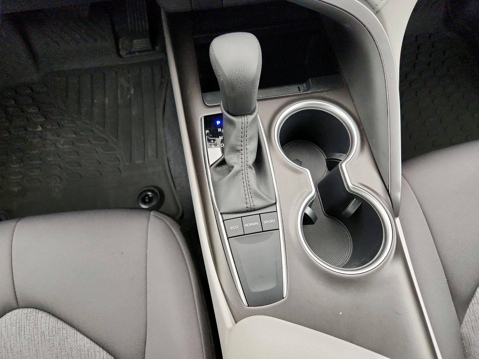 Thumbnail: 2024 Toyota Camry - 17