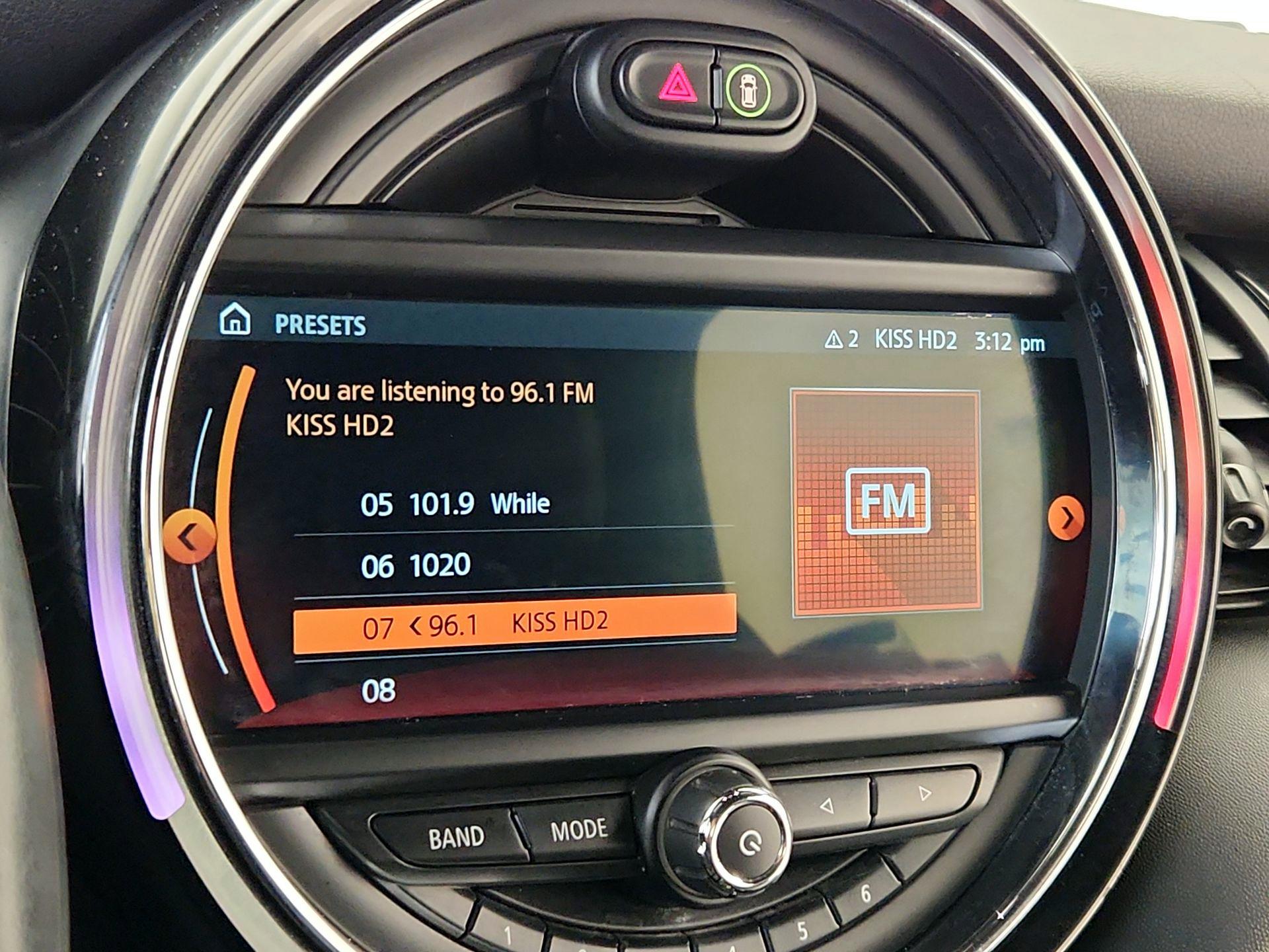 Thumbnail: 2019 MINI Cooper - 16