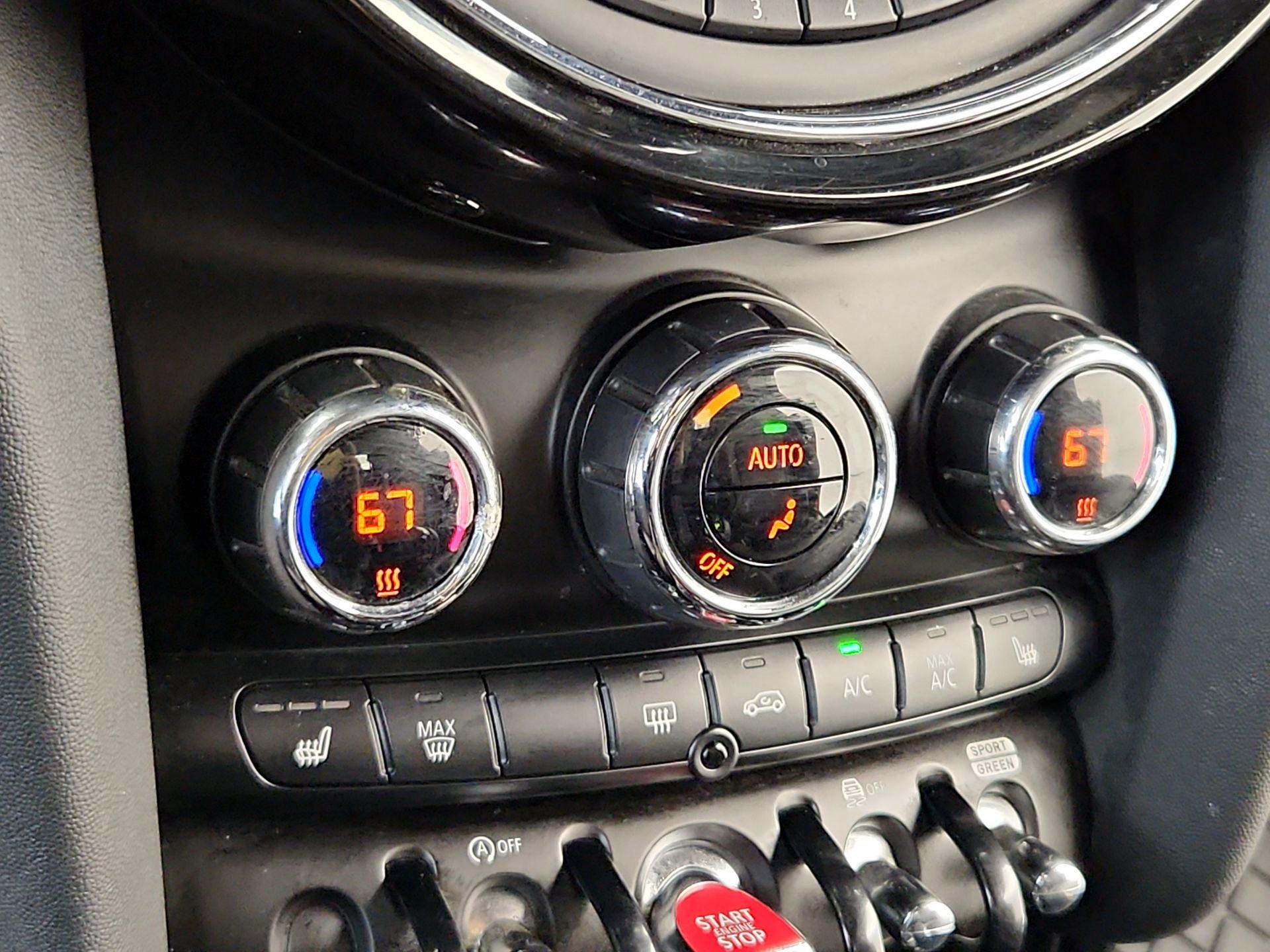 Thumbnail: 2019 MINI Cooper - 17