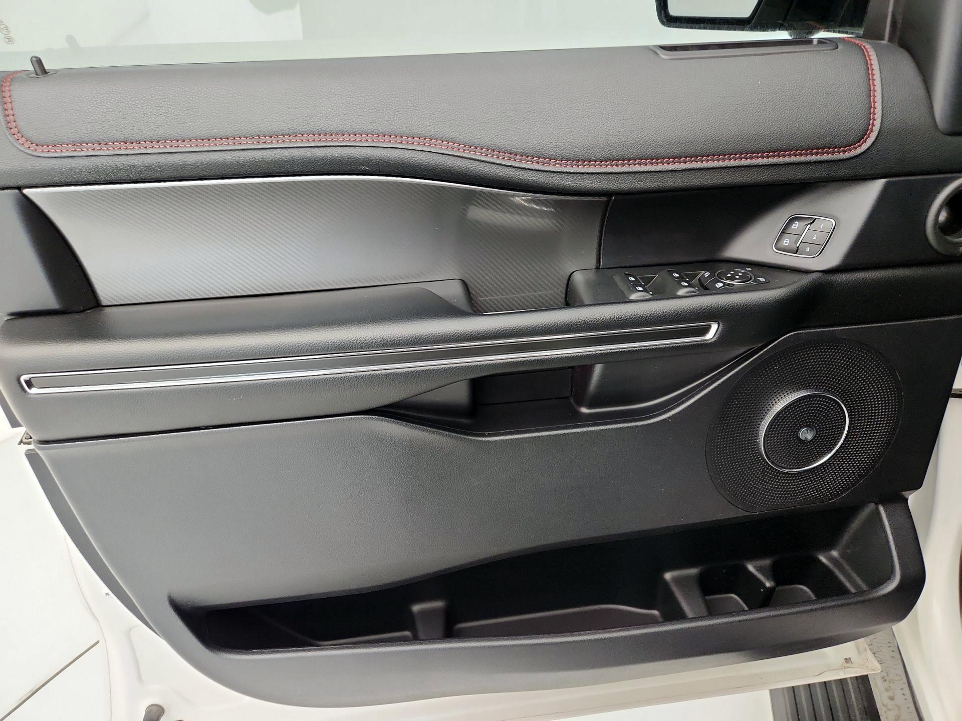 Thumbnail: 2019 Ford Expedition - 12