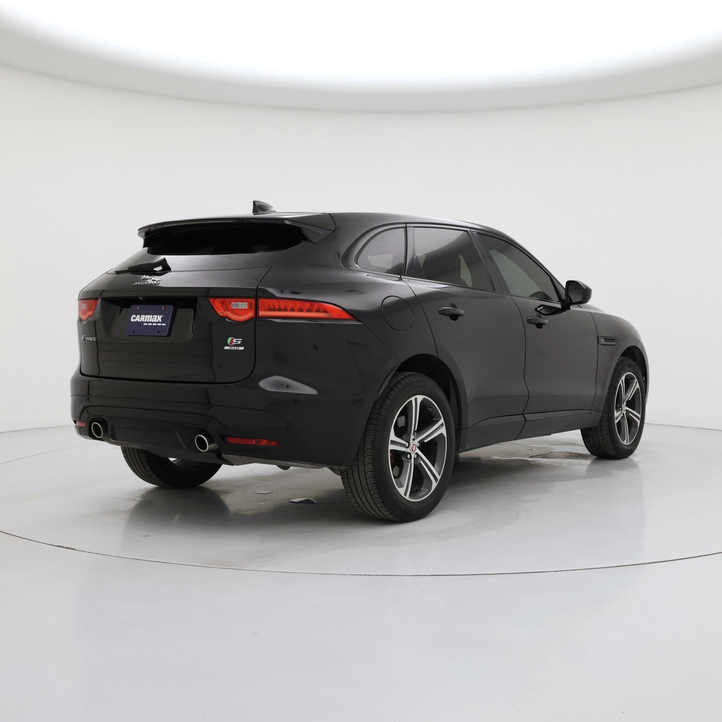 Thumbnail: 2018 Jaguar F-Pace - 8