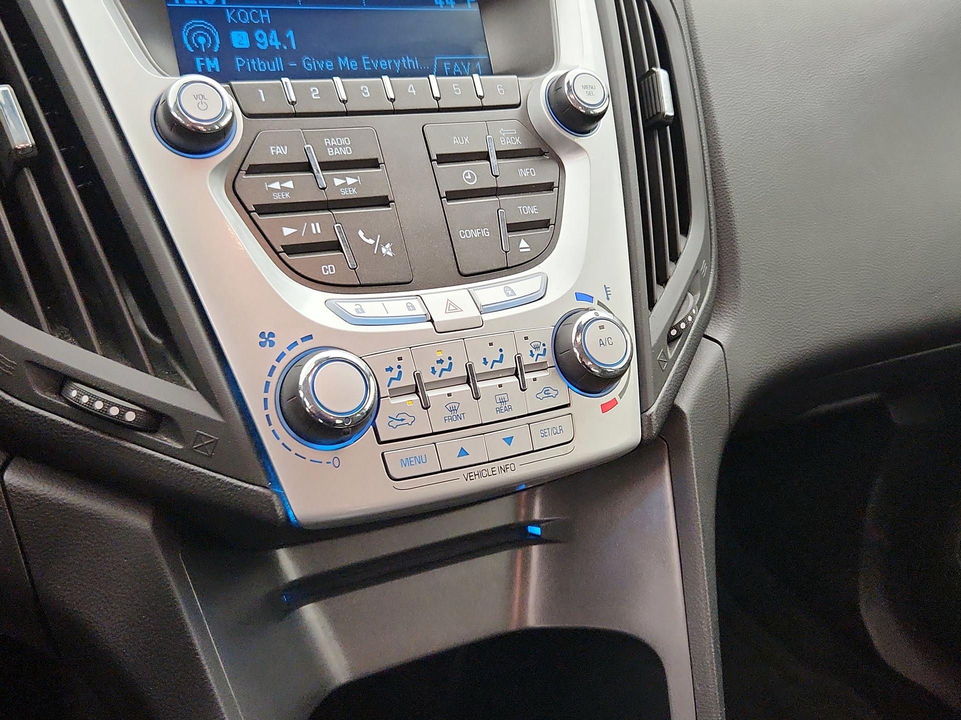 Thumbnail: 2015 Chevrolet Equinox - 14