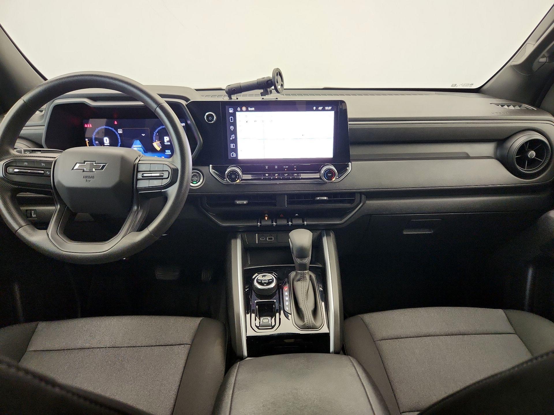 Thumbnail: 2024 Chevrolet Colorado - 9