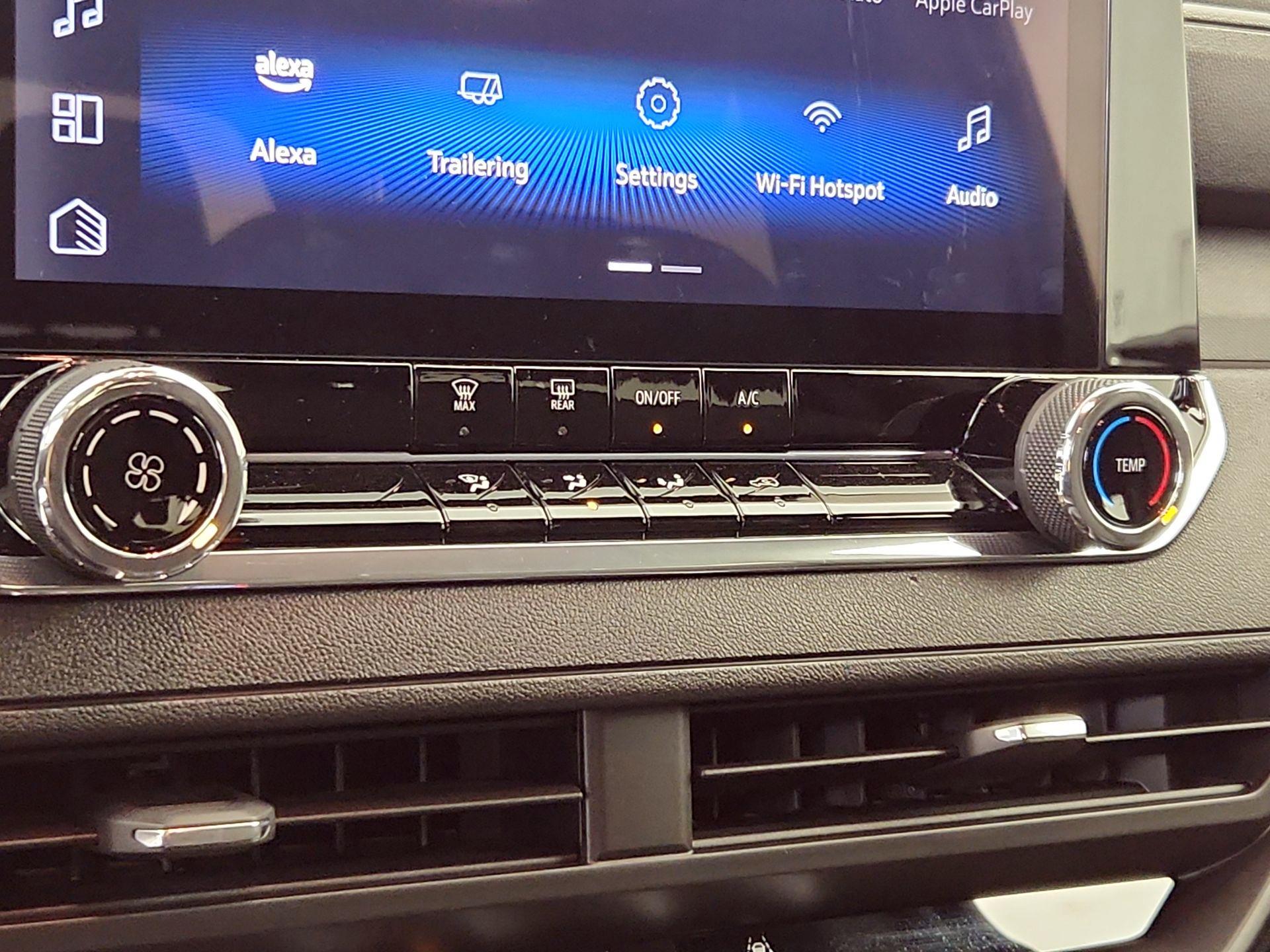 Thumbnail: 2024 Chevrolet Colorado - 17