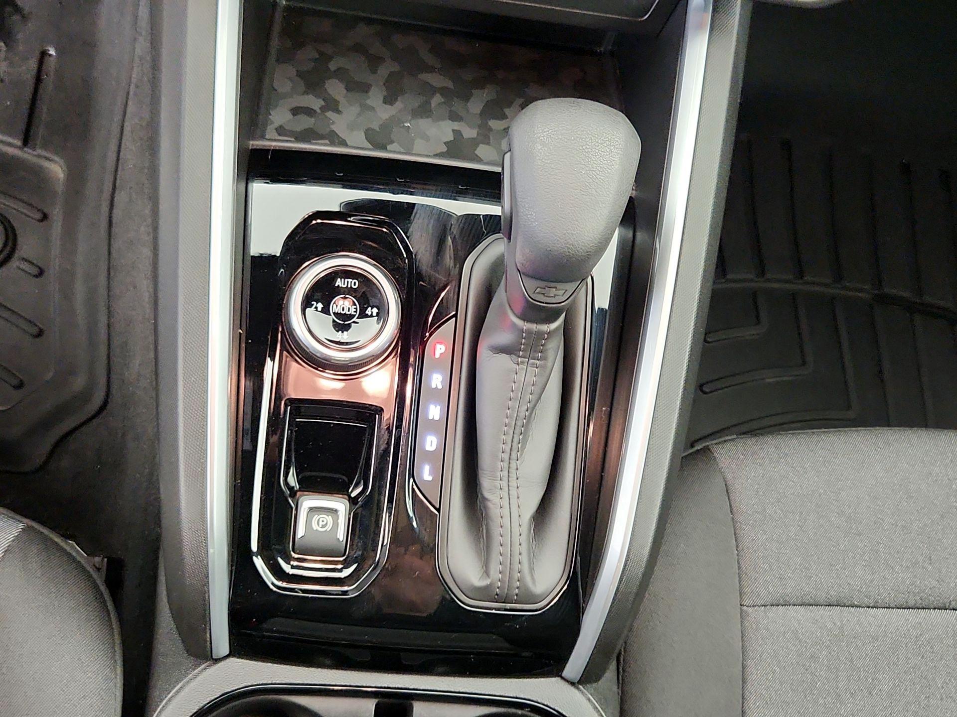 Thumbnail: 2024 Chevrolet Colorado - 18